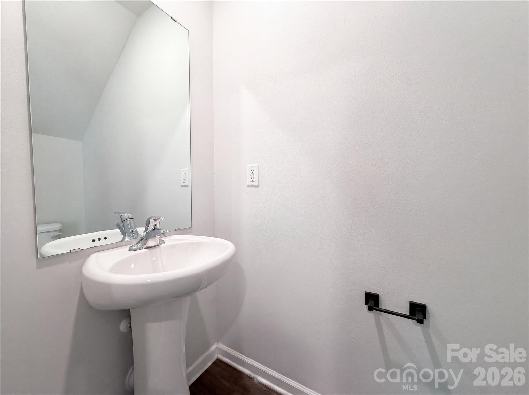 Single Family Residence at 366 Frank Burns Way, Kings Mountain, photo 13 of 17