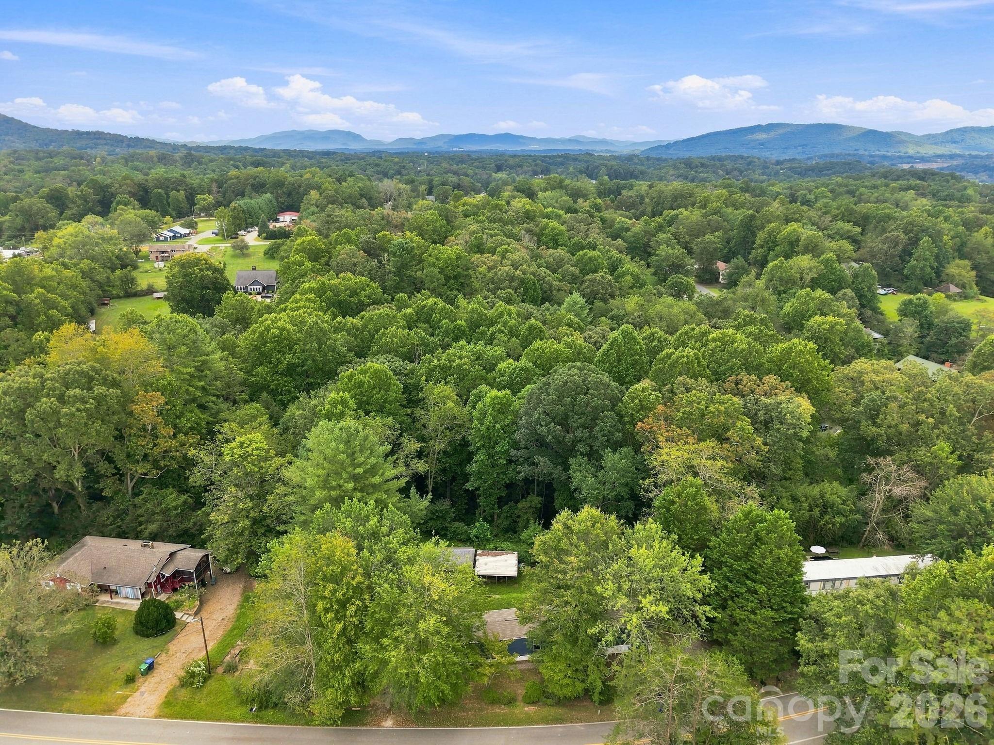 Beautiful Mountain Location! - 146 & 148 Bradshaw Circle, Candler