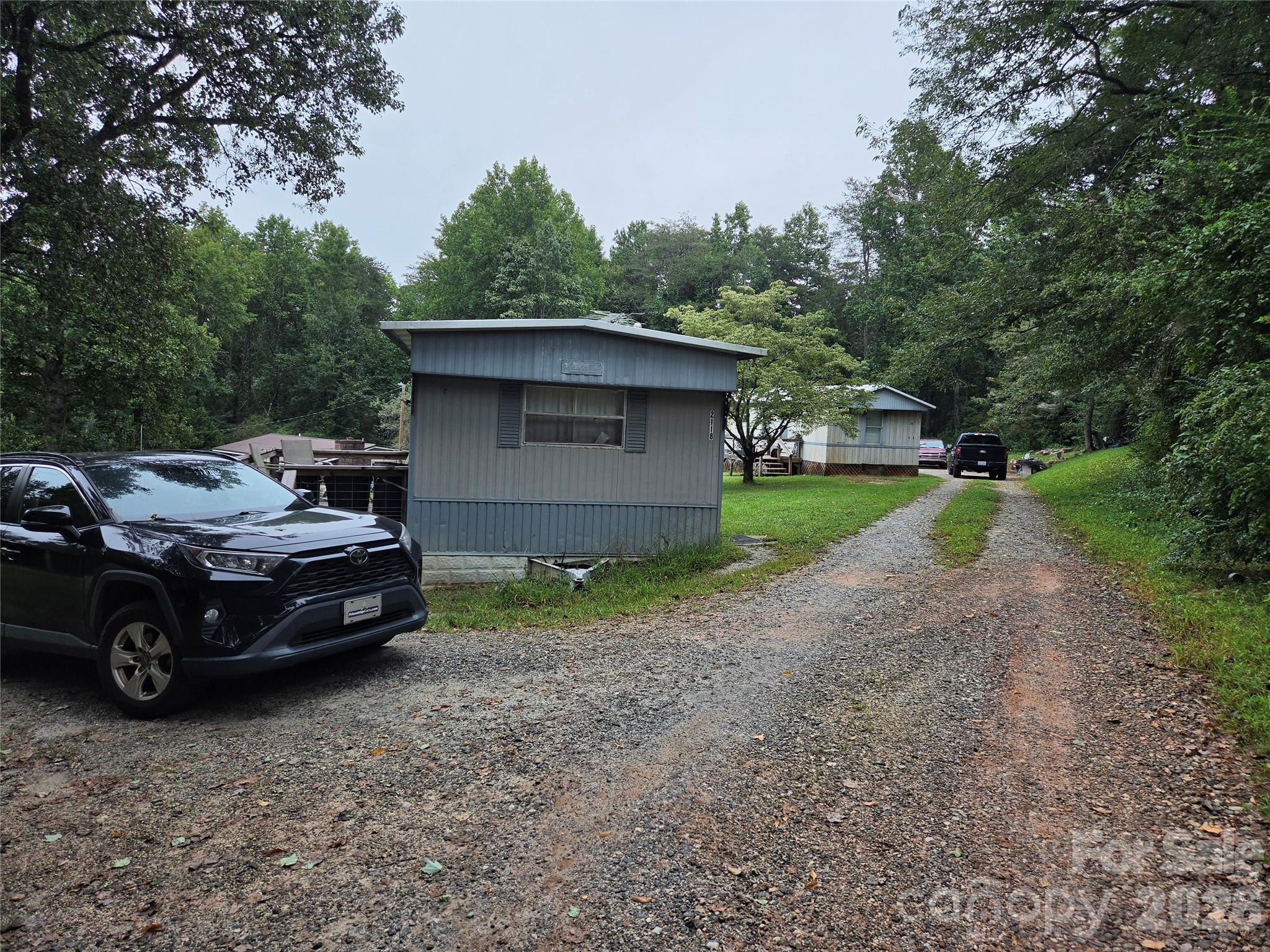 Manufactured Home Park at 26 Den Lane, Columbus, photo 10 of 13