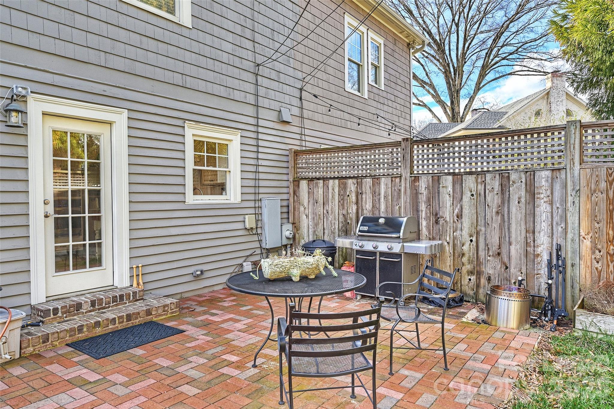 Townhouse at 2023 Greenway Avenue, Charlotte, photo 21 of 23