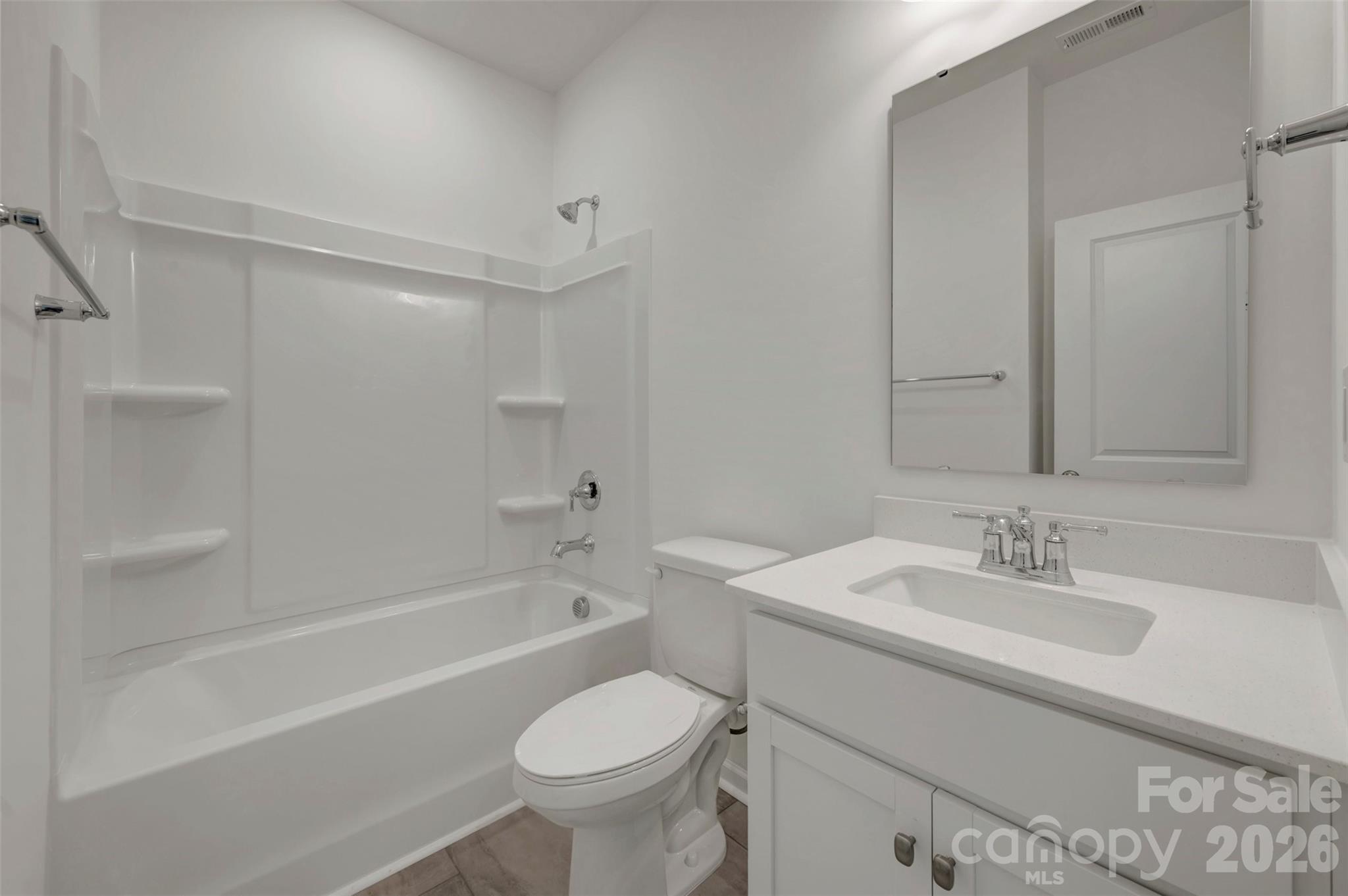 First floor bathroom - 629 Willoughby Park Drive, Monroe