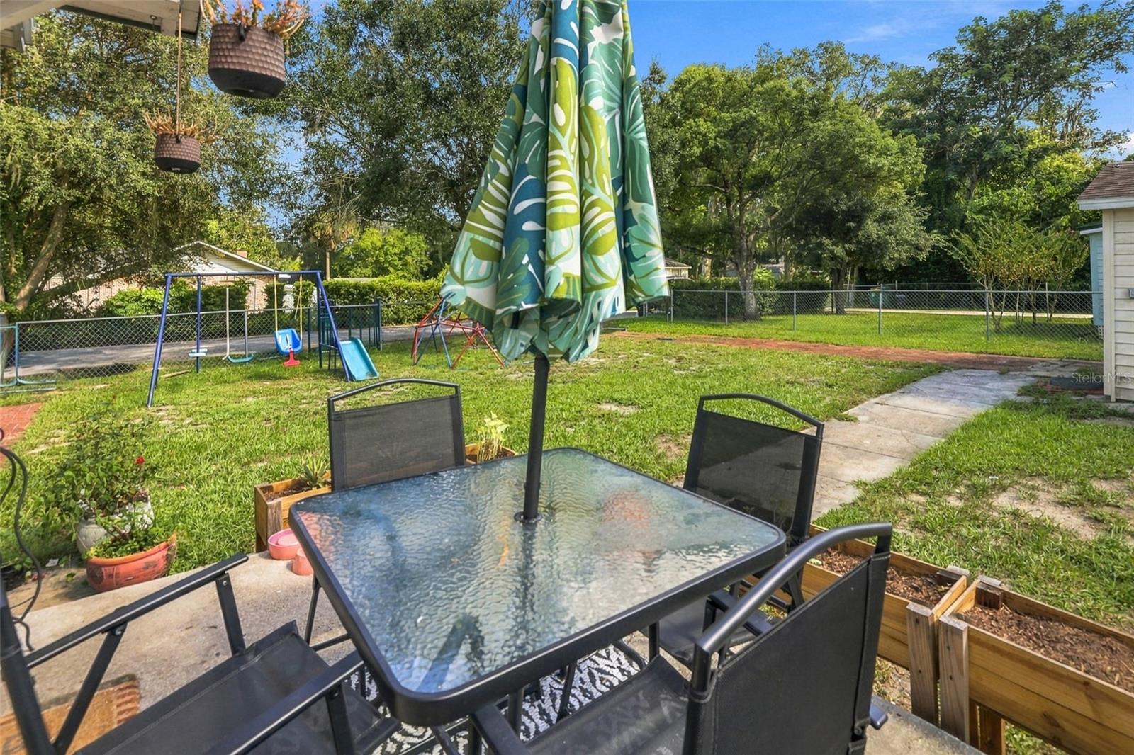 Single Family Residence at 614 W PENNSYLVANIA AVE, DELAND, photo 12 of 17