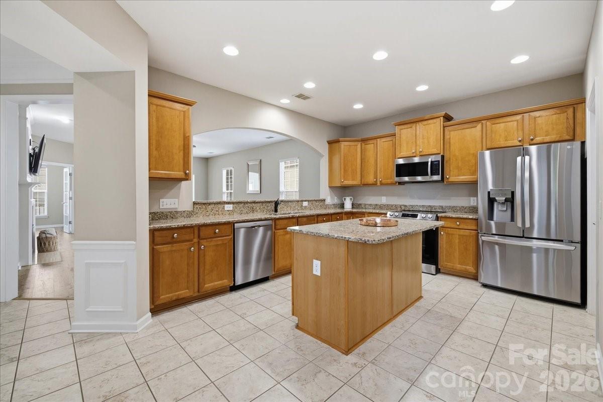 Single Family Residence at 26407 Sandpiper Court, Indian Land, photo 11 of 48