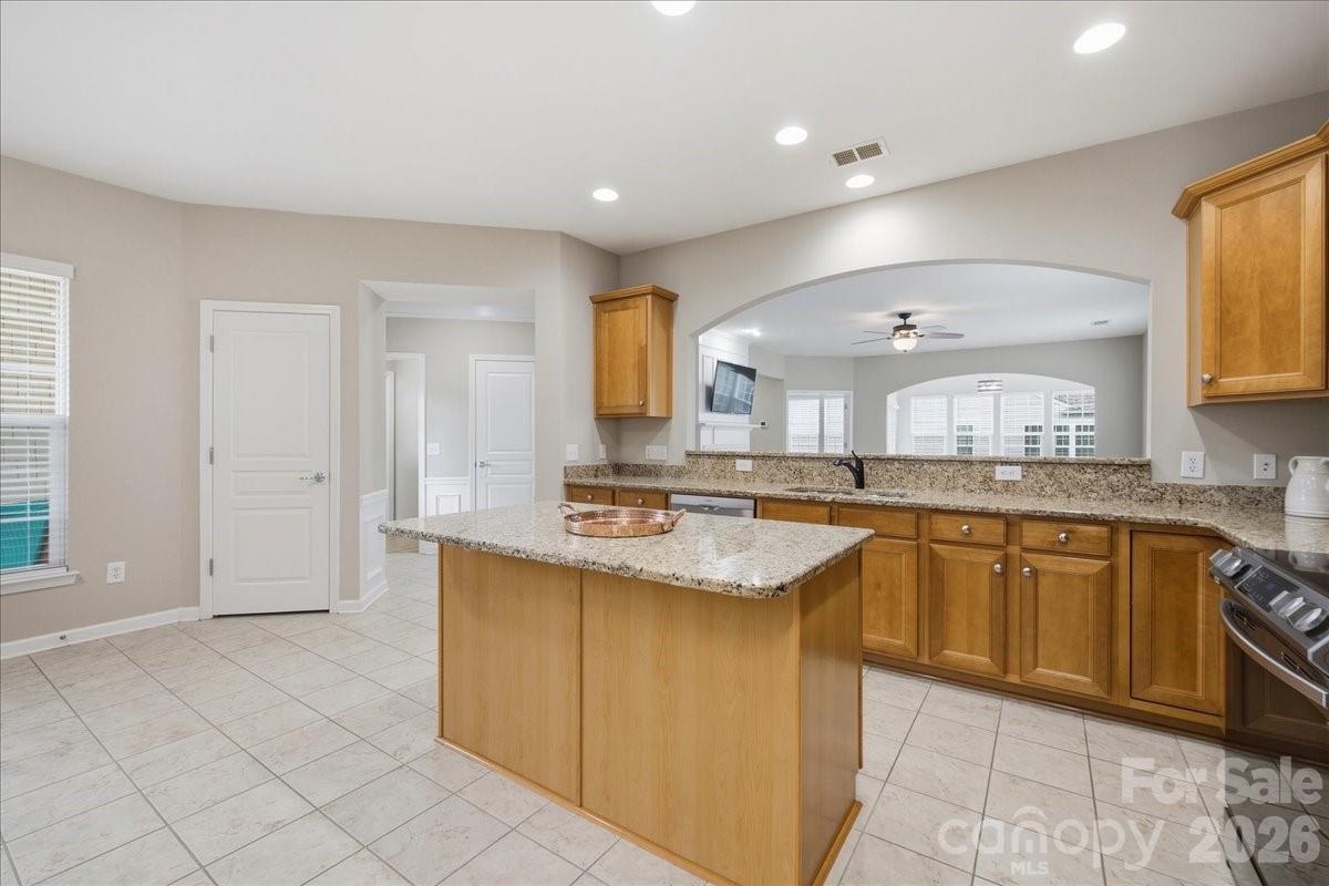 Single Family Residence at 26407 Sandpiper Court, Indian Land, photo 12 of 48