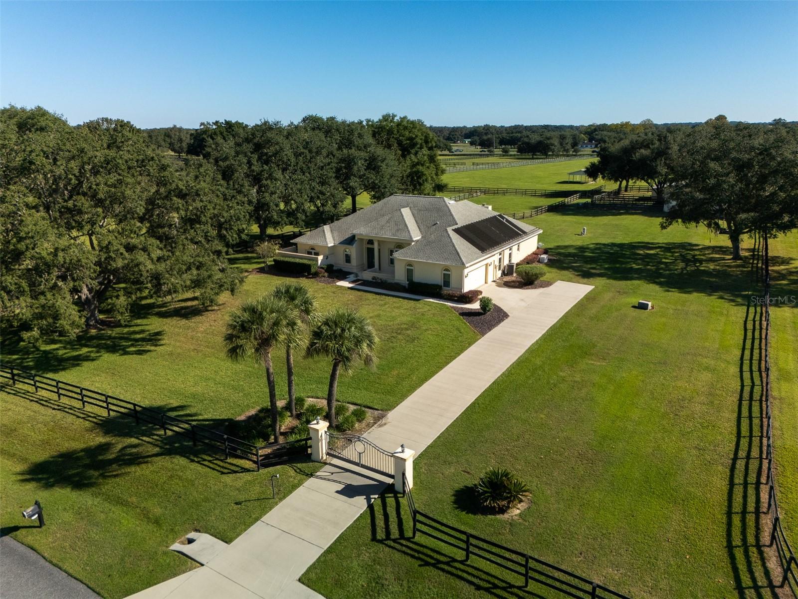 2185 NW 114TH LOOP