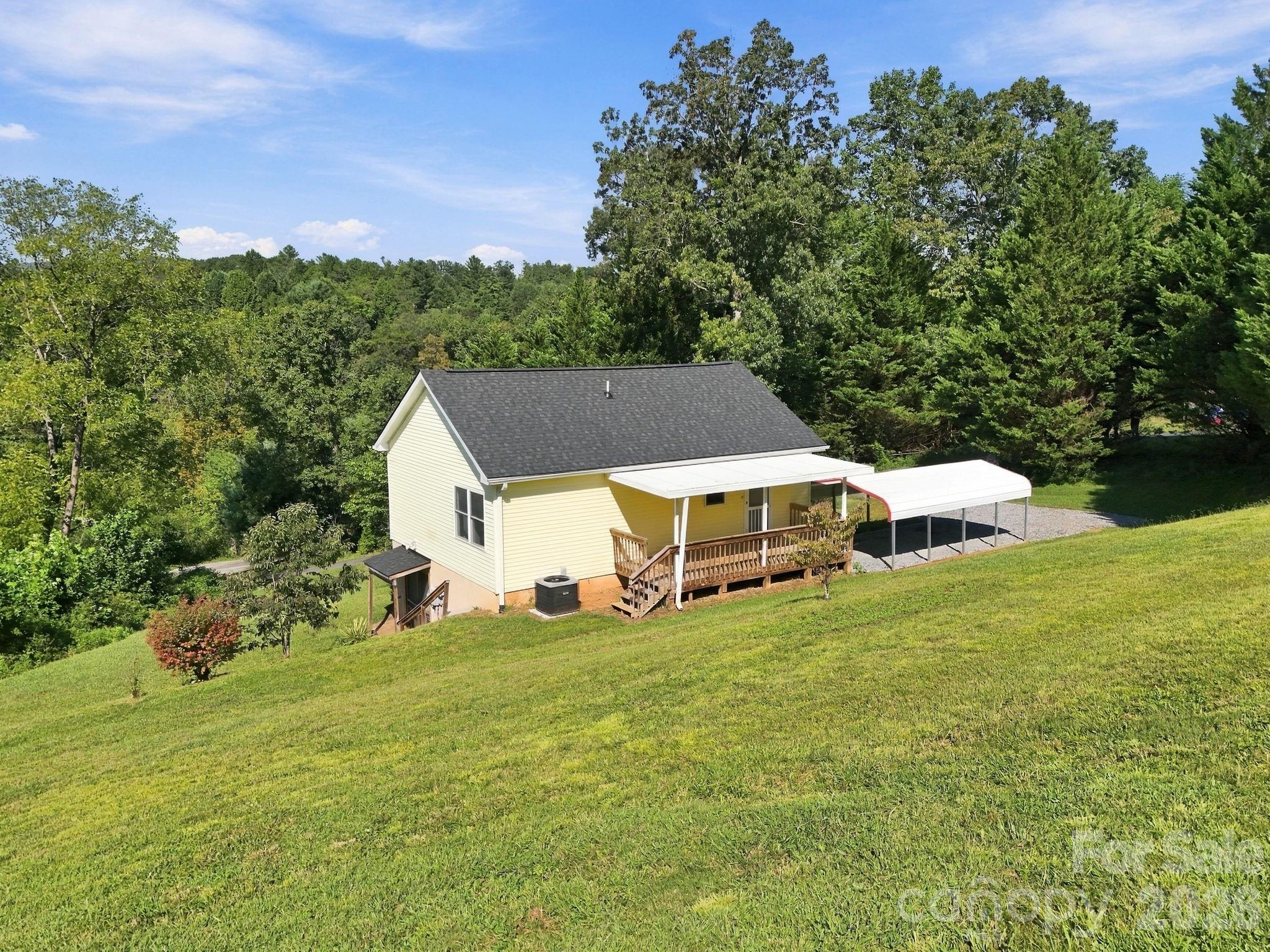 Single Family Residence at 117 Ho Hum Way, Leicester, photo 9 of 38