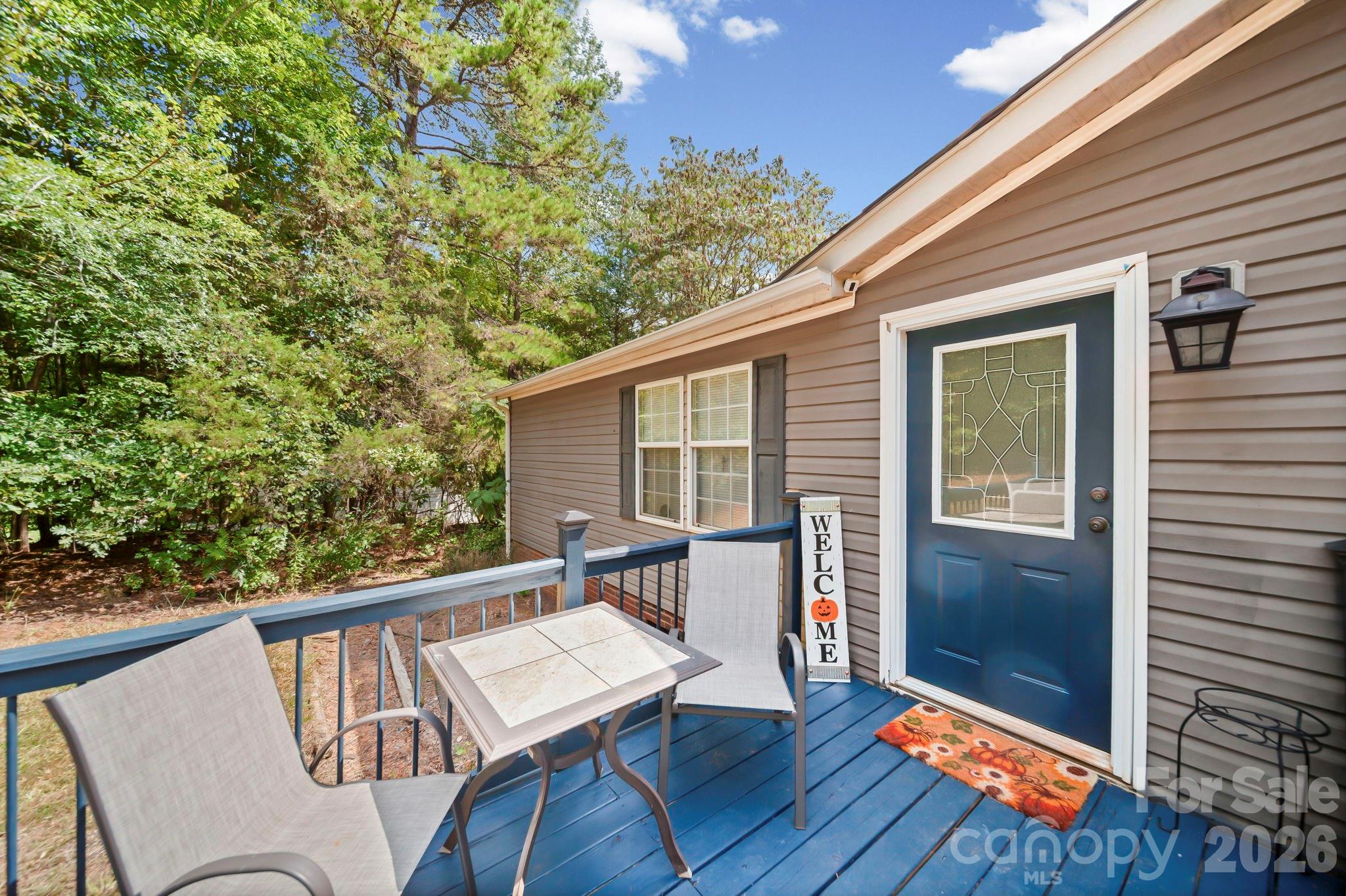 Single Family Residence at 8027 Hillanby Court, Waxhaw, photo 4 of 42