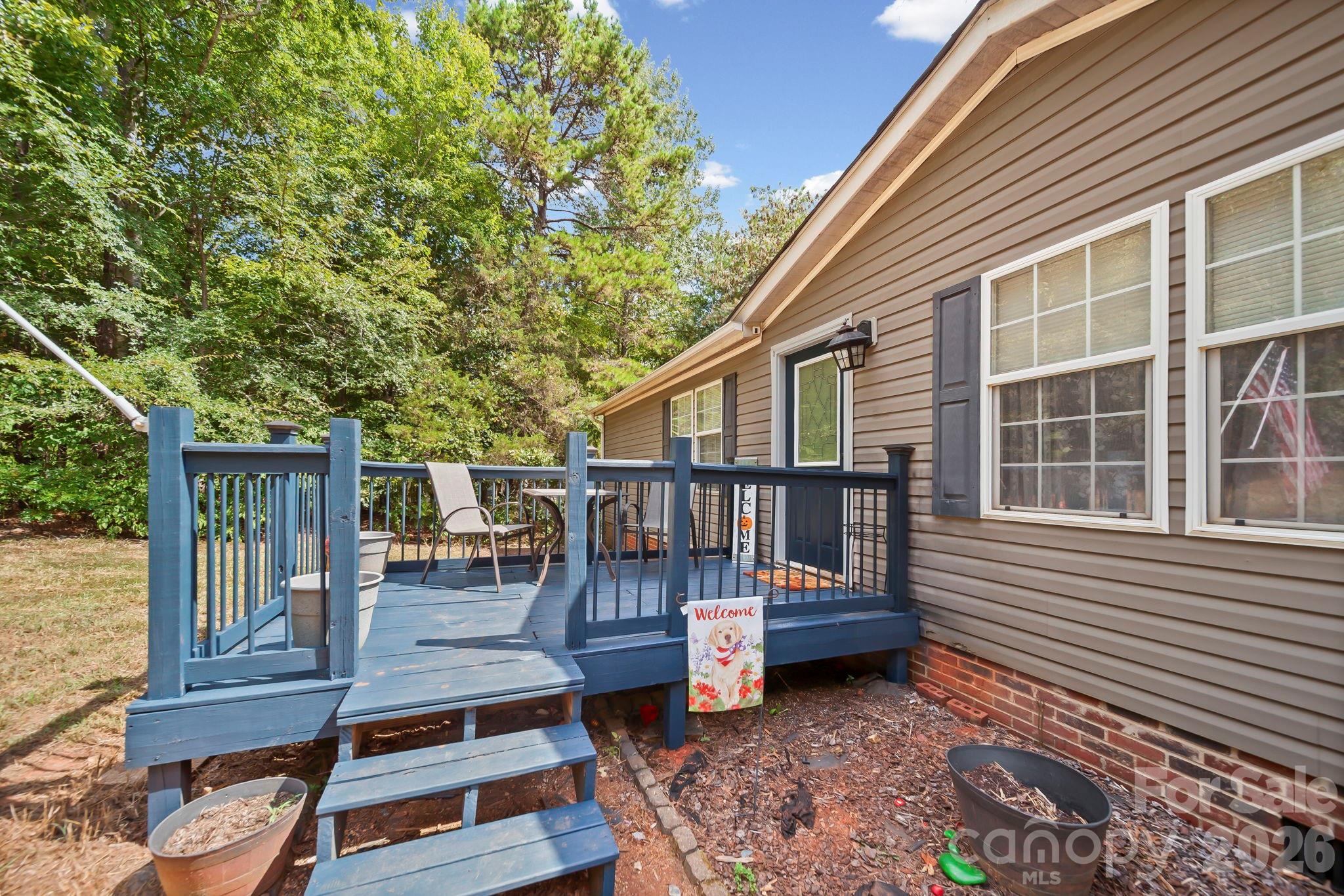 Single Family Residence at 8027 Hillanby Court, Waxhaw, photo 5 of 42