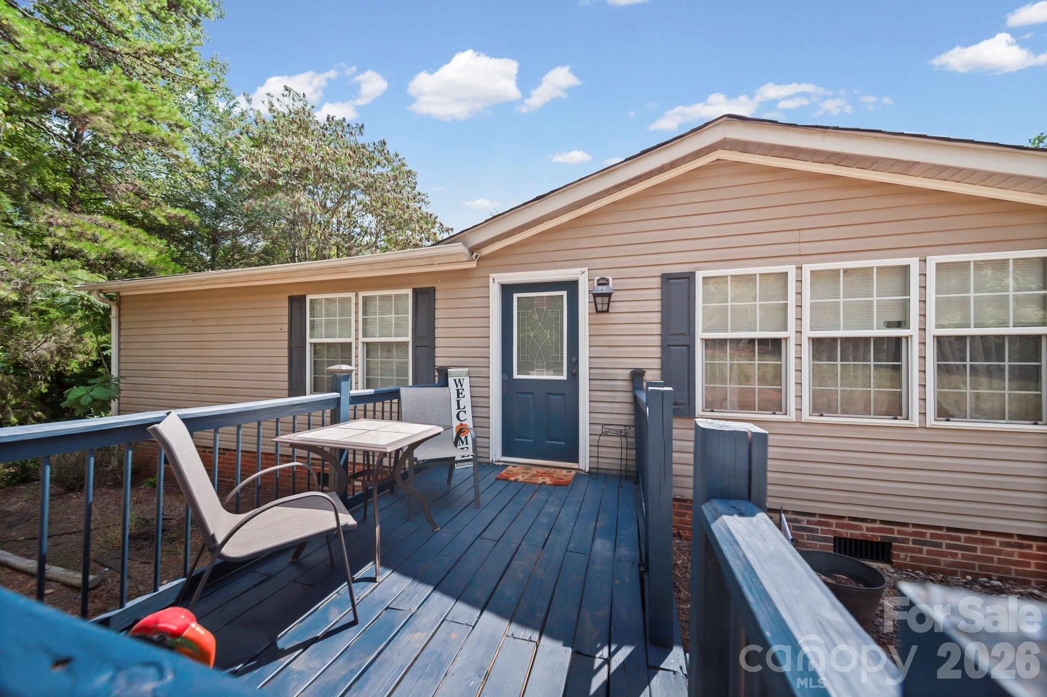 Single Family Residence at 8027 Hillanby Court, Waxhaw, photo 6 of 42