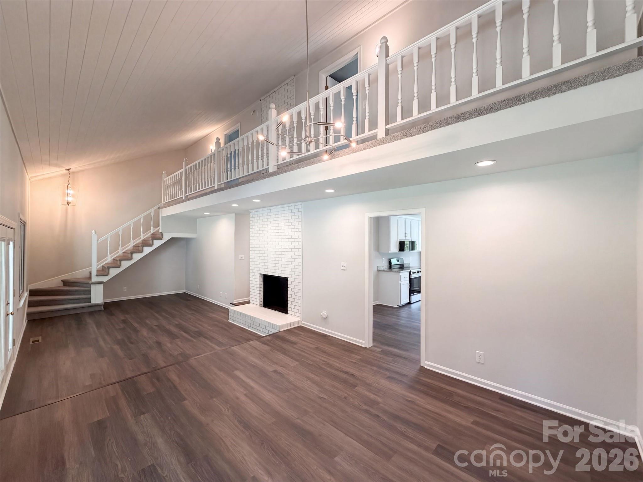 Single Family Residence at 121 Goodman Circle NE, Concord, photo 4 of 32