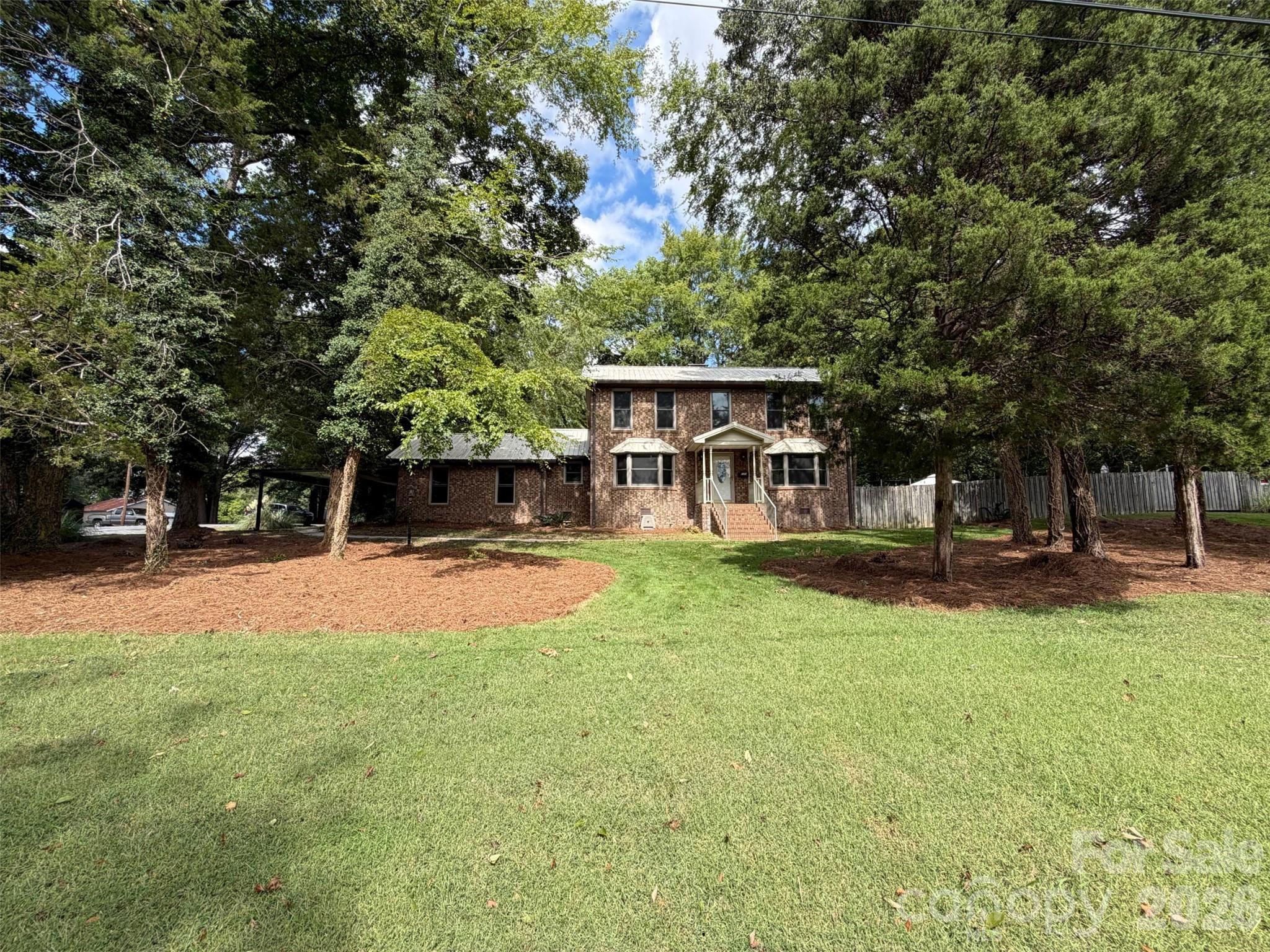 Single Family Residence at 121 Goodman Circle NE, Concord, photo 9 of 32