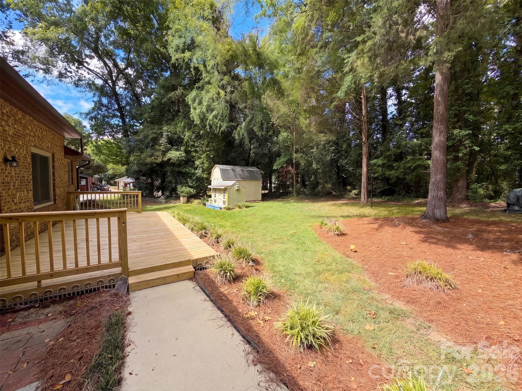 Single Family Residence at 121 Goodman Circle NE, Concord, photo 26 of 32