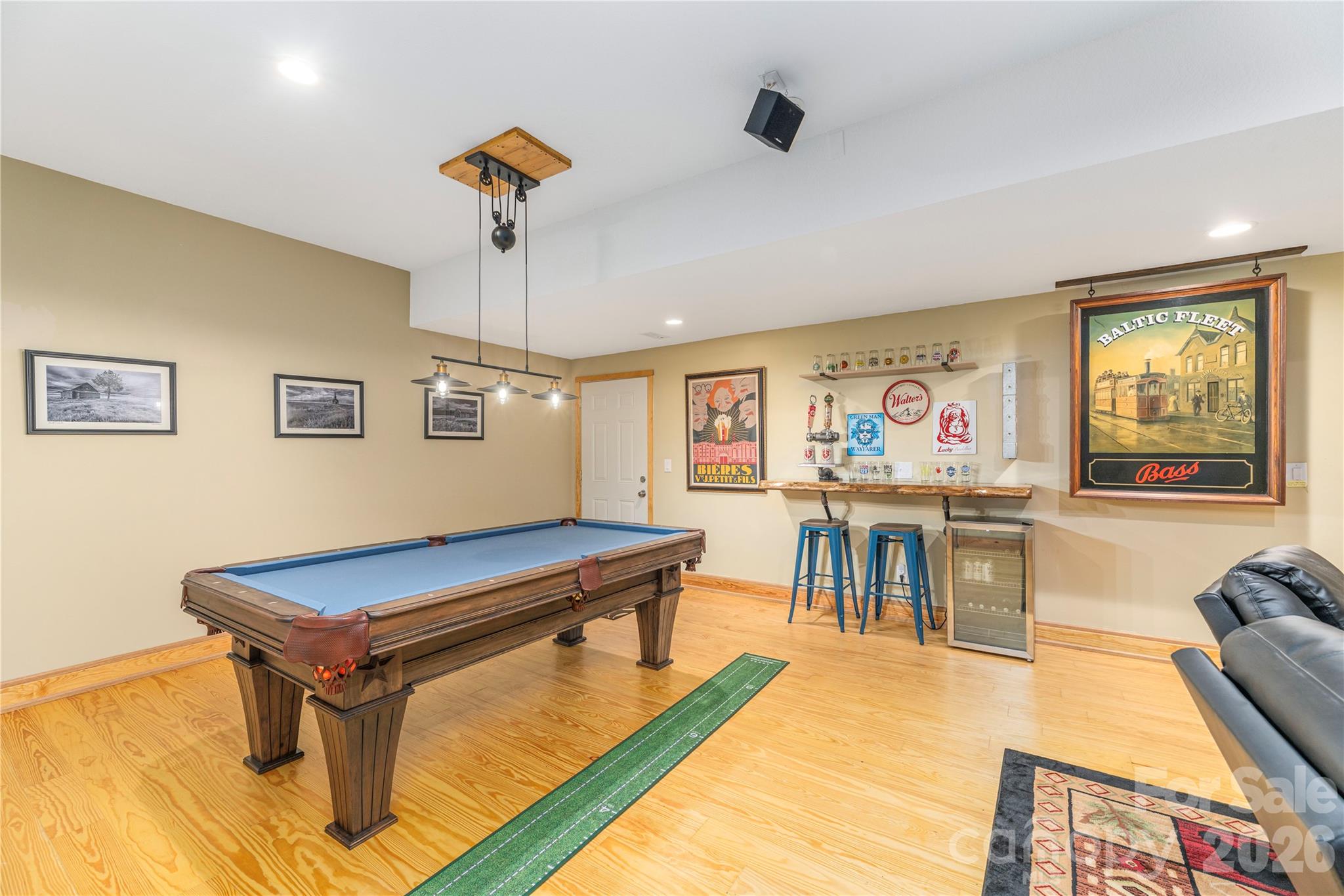 Game room - 116 Ivy Road, Mills River