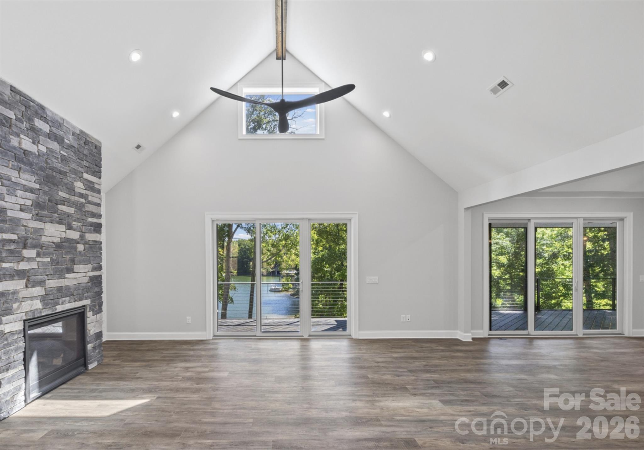 Single Family Residence at 5049 Titanic Road, Rock Hill, photo 11 of 32
