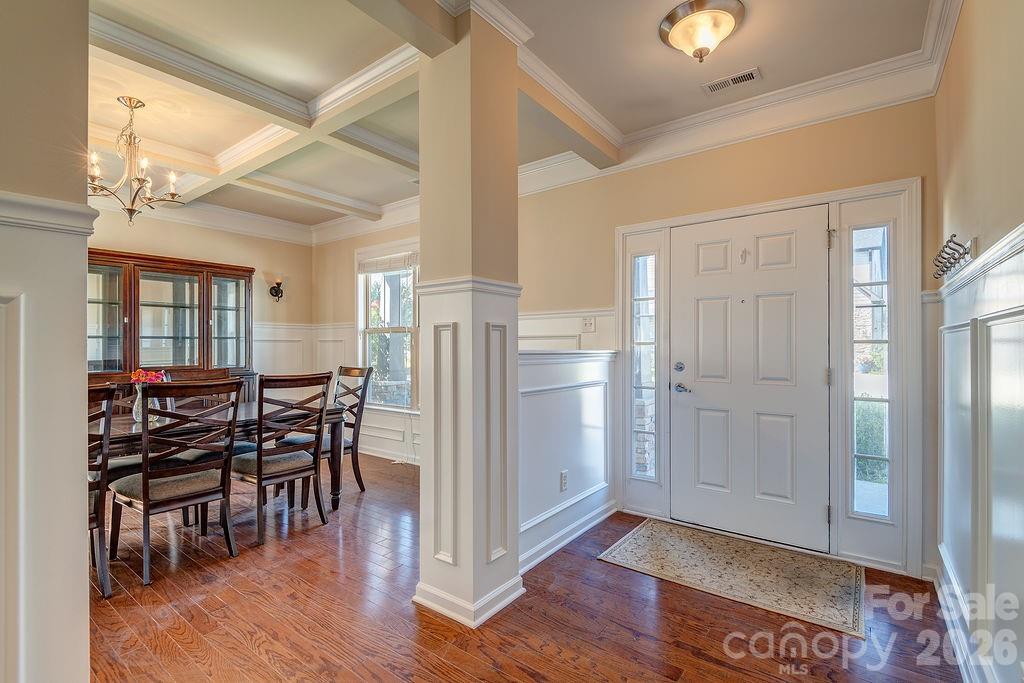 Single Family Residence at 5 Breyerton Court, Asheville, photo 5 of 26