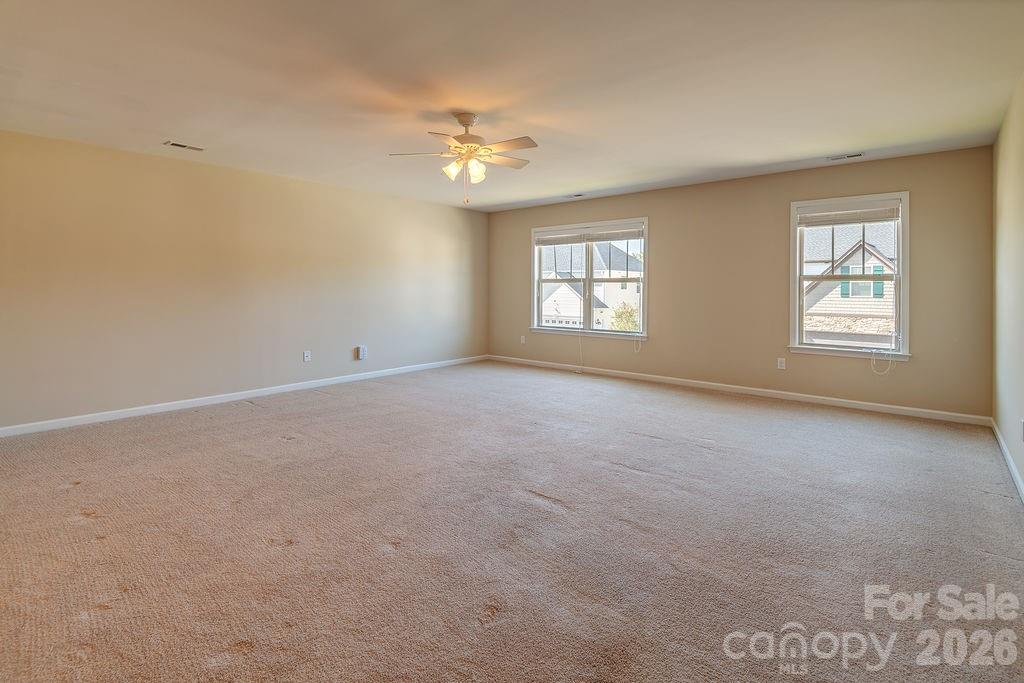 Single Family Residence at 5 Breyerton Court, Asheville, photo 15 of 26