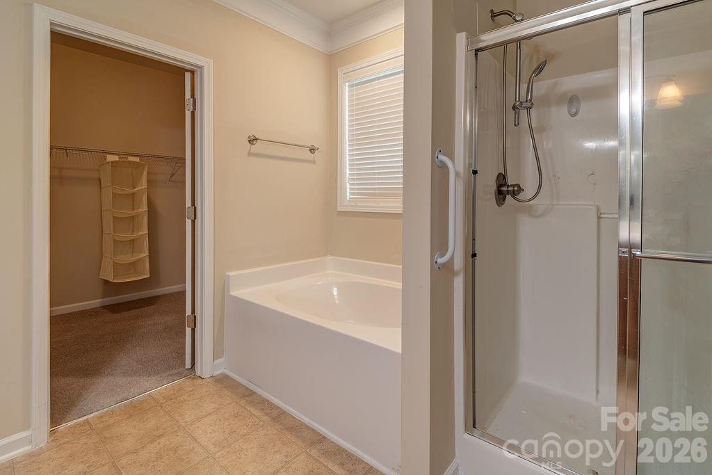 Single Family Residence at 5 Breyerton Court, Asheville, photo 22 of 26