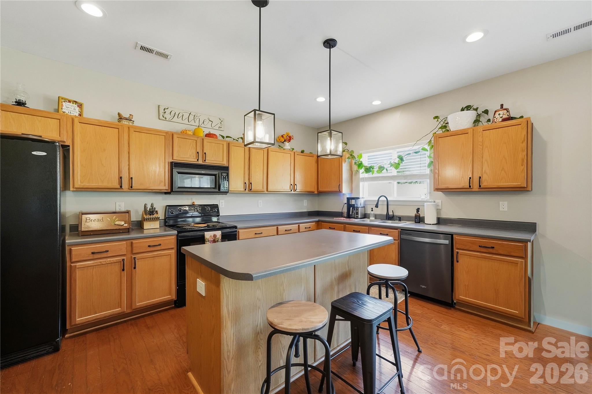 Single Family Residence at 167 Ranlo Avenue, Gastonia, photo 20 of 48