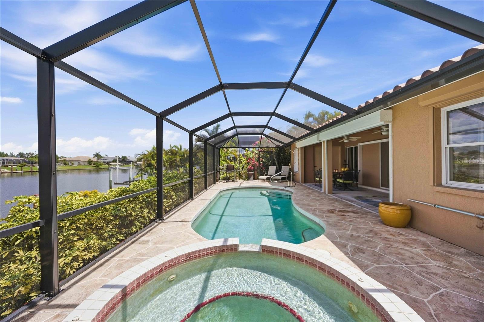 Single Family Residence at 15564 RUSTON CIR, PORT CHARLOTTE, photo 2 of 65