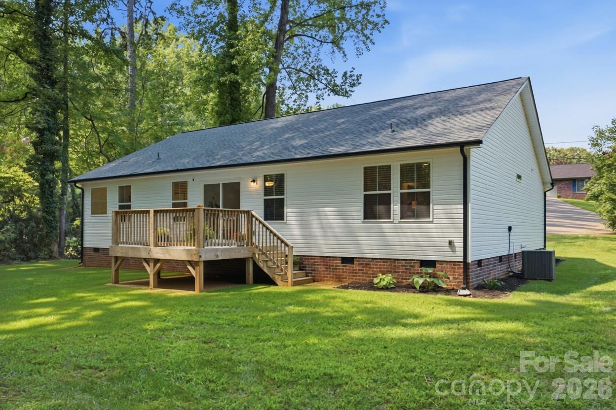 Single Family Residence at 918 Brookwood Court, Statesville, photo 28 of 31