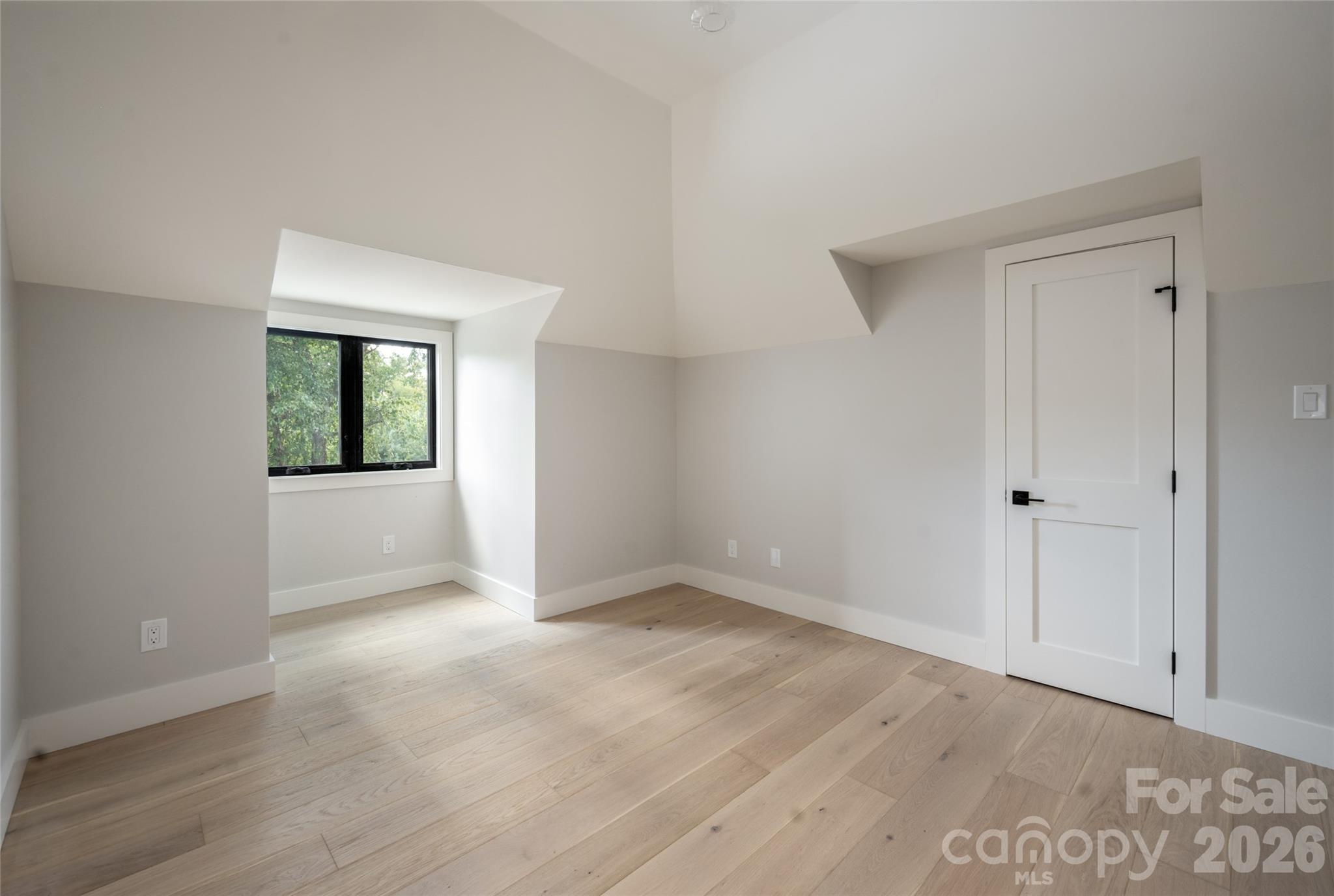 Single Family Residence at 5 Meadow Ridge Drive, Asheville, photo 35 of 48