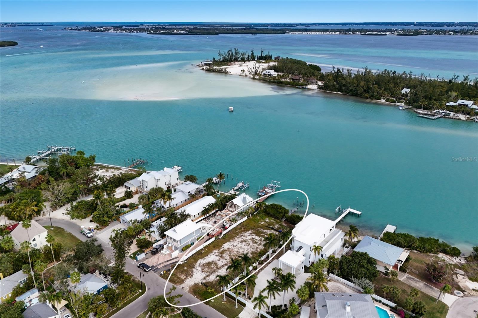 Land at 7094 LONGBOAT DR E, LONGBOAT KEY