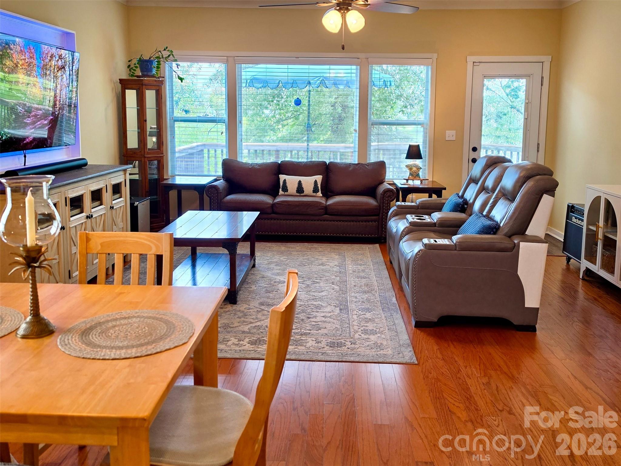 Open Floor Plan w Dining Area - 5227 Crystal Lakes Drive, Rock Hill