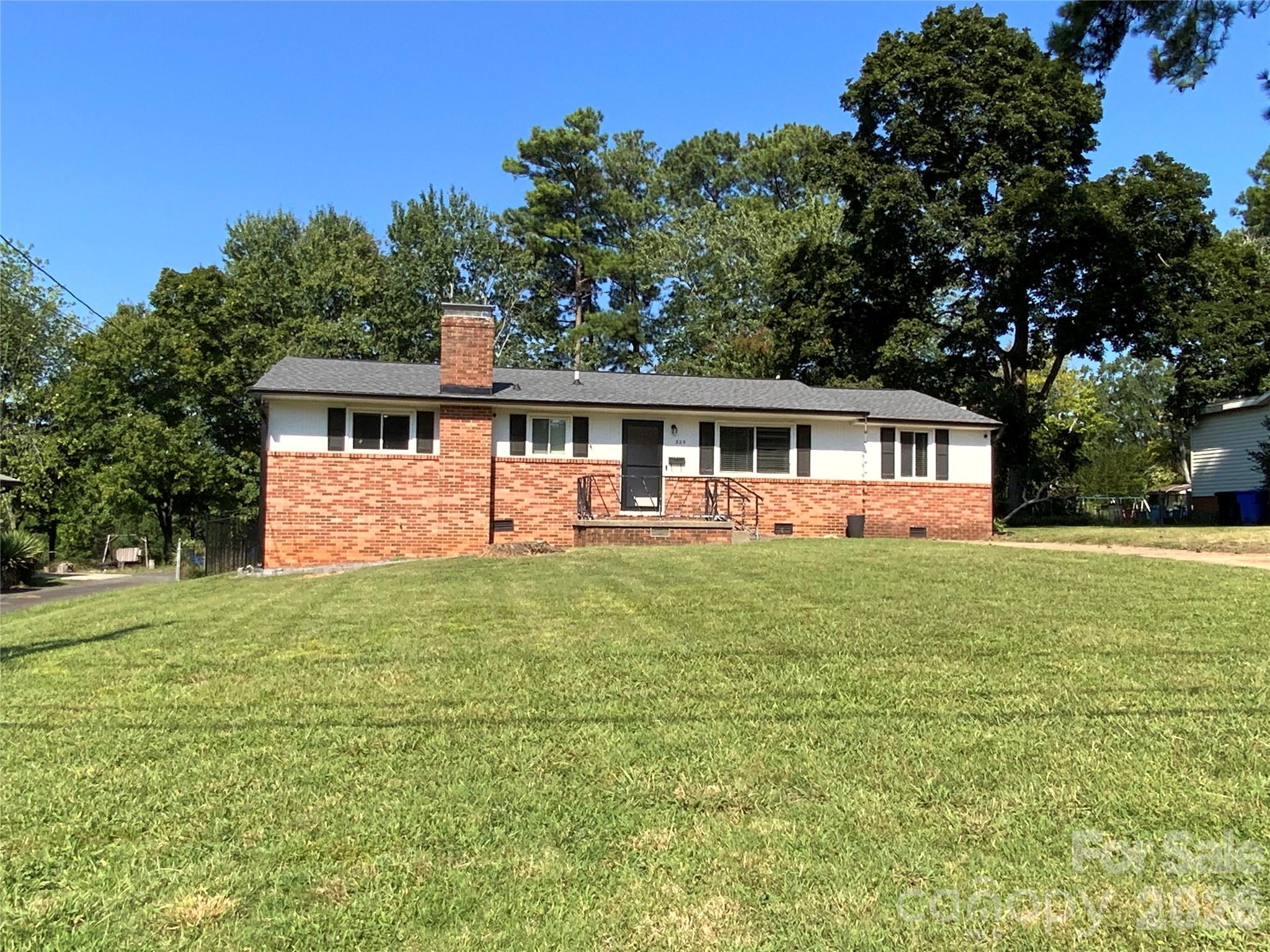 Start your next chapter with this charming home! - 325 Glenwood Drive, Mooresville