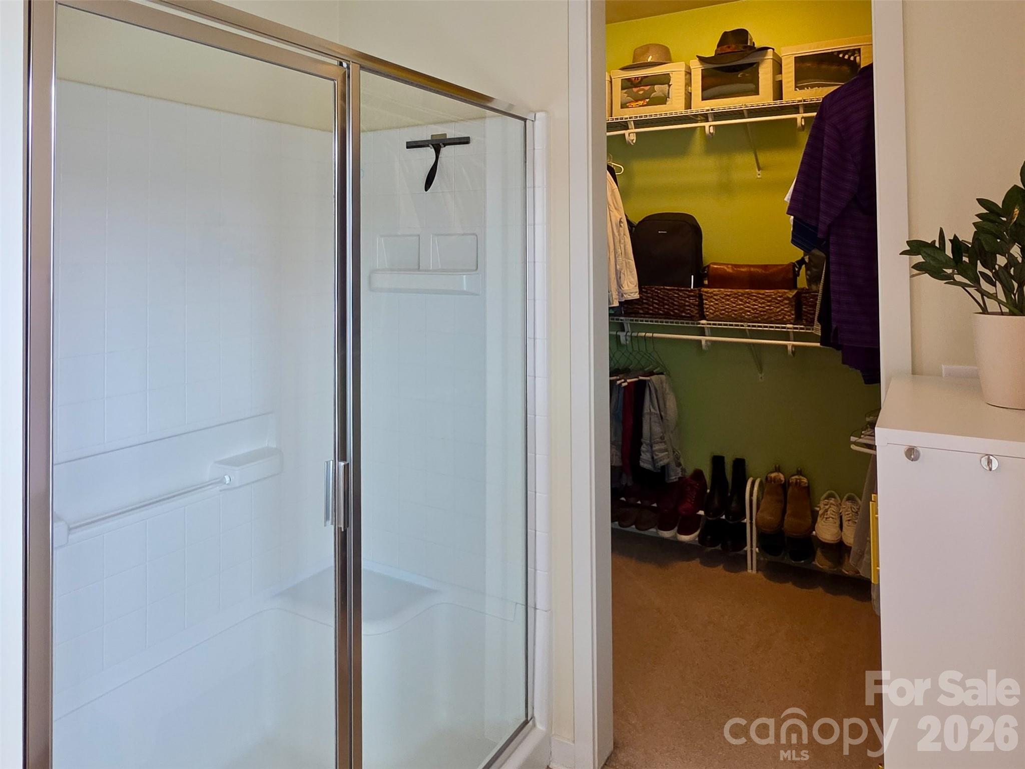 Seated Shower-Primary En Suite - 5227 Crystal Lakes Drive, Rock Hill