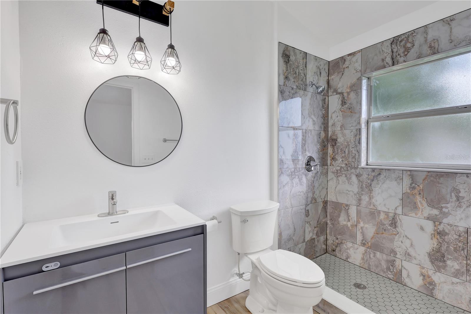 Master Bathroom - 318 WALPOLE LOOP, DAVENPORT