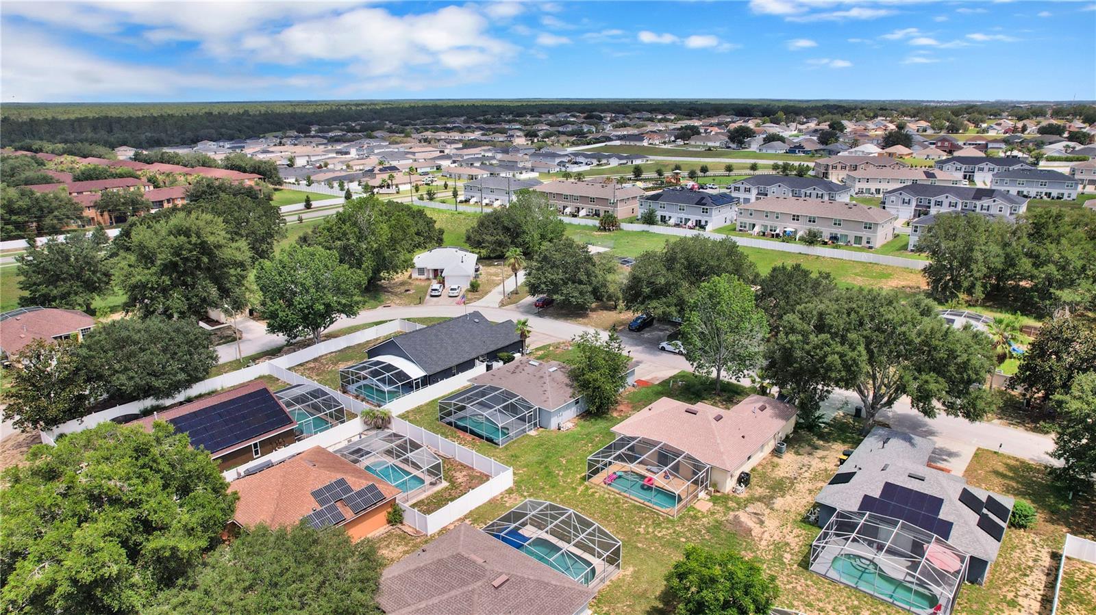 Aerial view - 318 WALPOLE LOOP, DAVENPORT