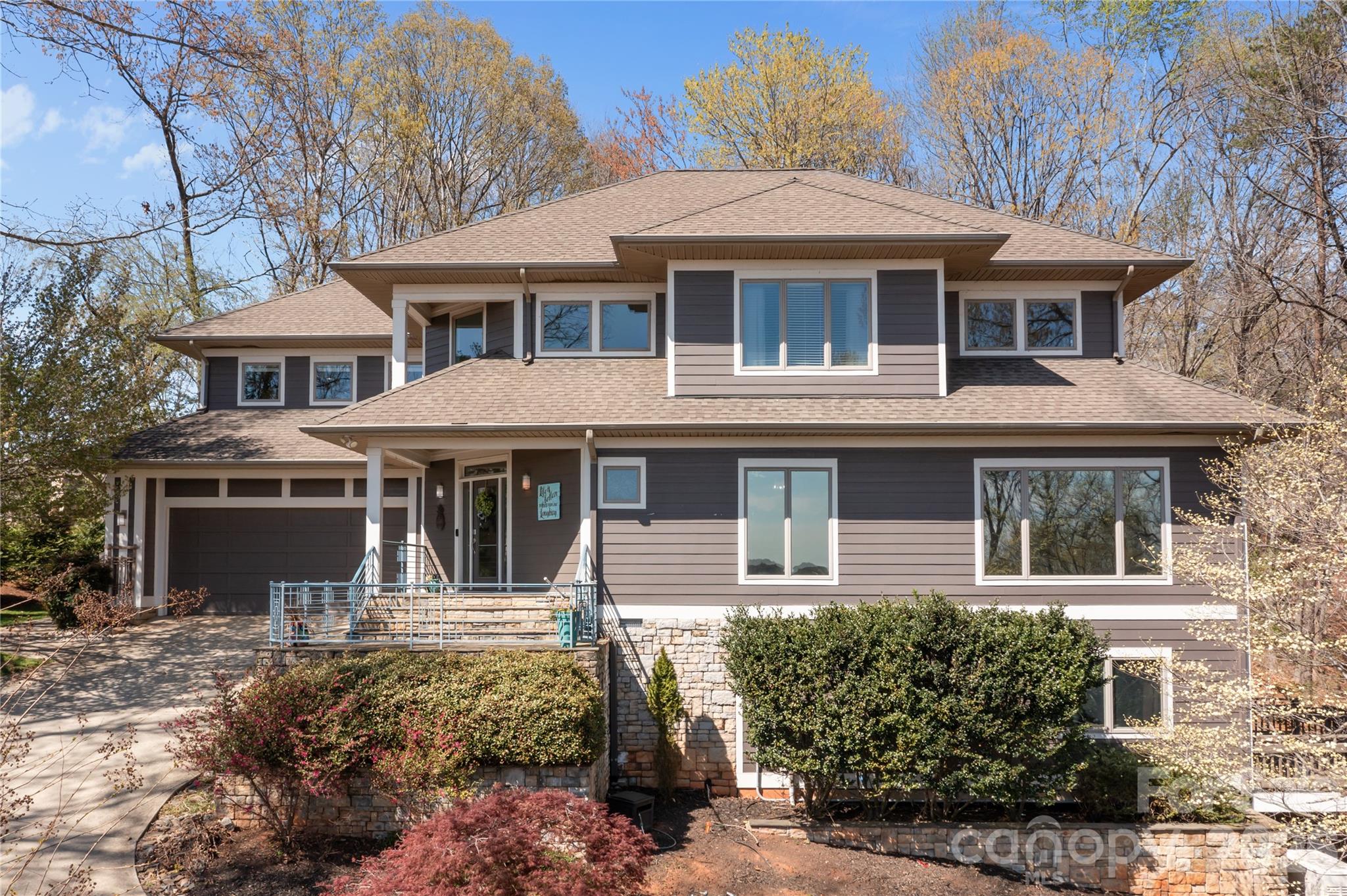 Single Family Residence at 184 High Lake Drive, Statesville, photo 9 of 46
