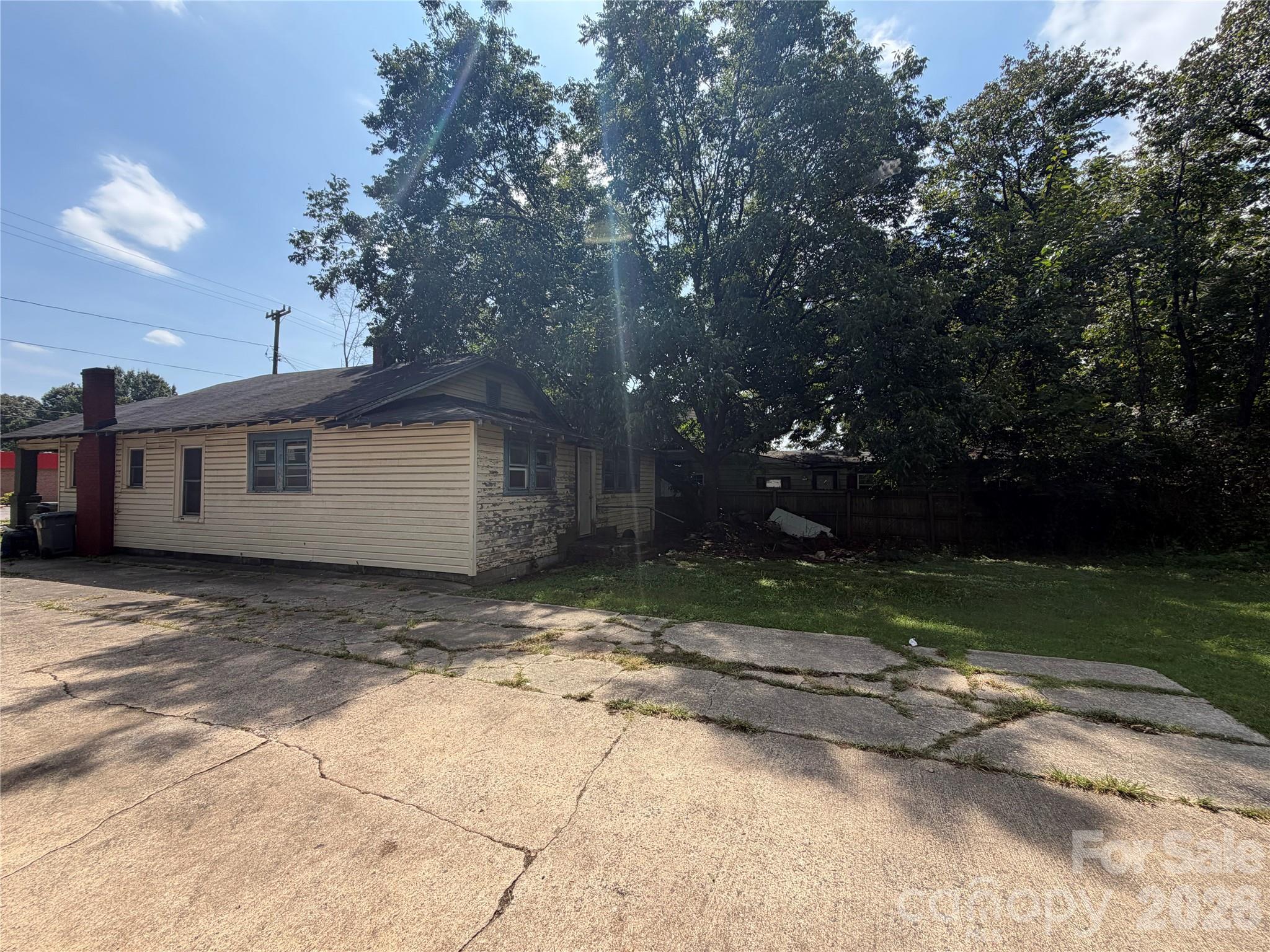Single Family Residence at 813 N Long Street, Salisbury, photo 3 of 8