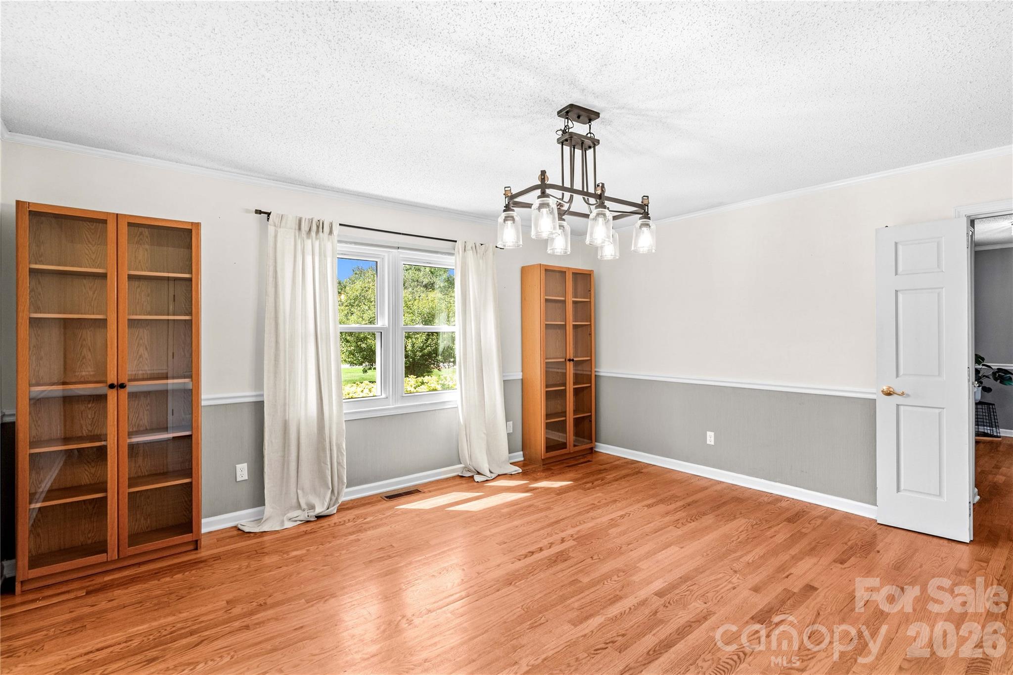 Single Family Residence at 110 Dobbs Drive, Statesville, photo 19 of 48