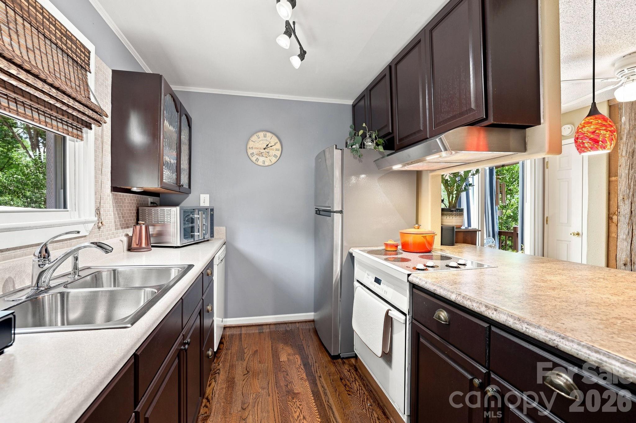 Single Family Residence at 506 Unity Street, Fort Mill, photo 13 of 46