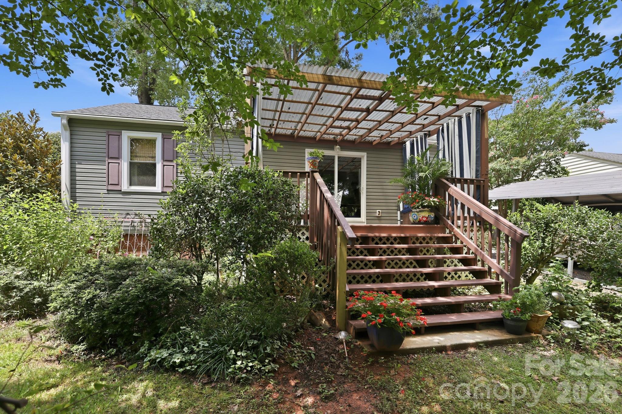 Single Family Residence at 506 Unity Street, Fort Mill, photo 27 of 46