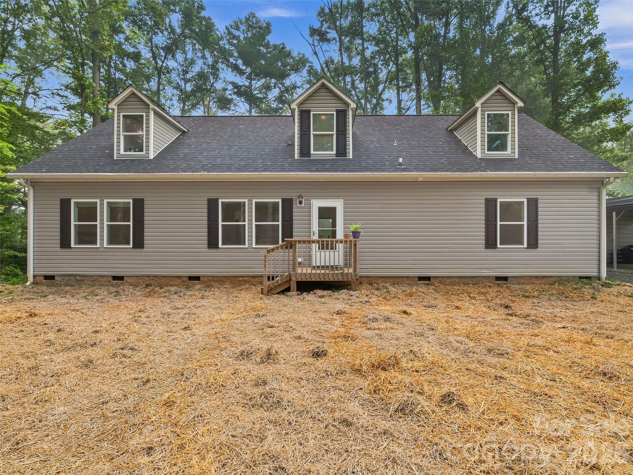 Single Family Residence at 552 Bass Lake Drive, Pisgah Forest, photo 2 of 43