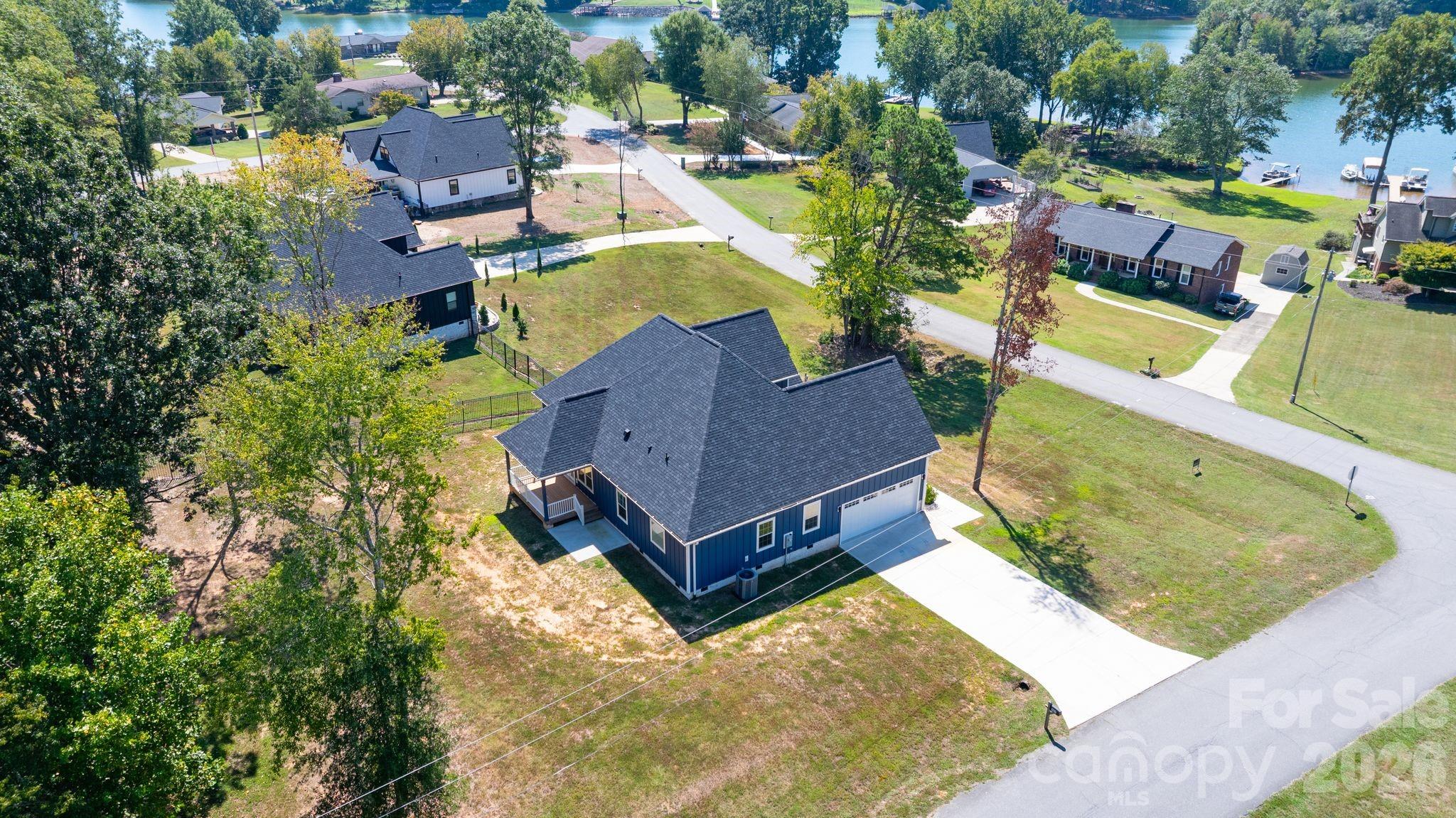 Single Family Residence at 167 Harbor Point Drive, Cherryville, photo 7 of 48