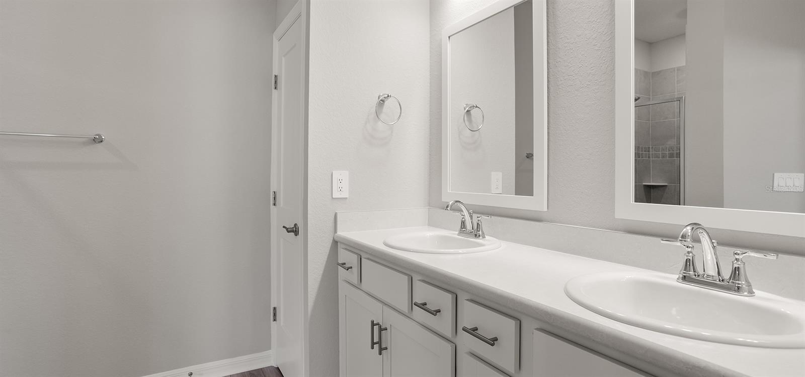 Single Family Residence at 3151 LAUREL OAK LN, WINTER HAVEN, photo 8 of 12