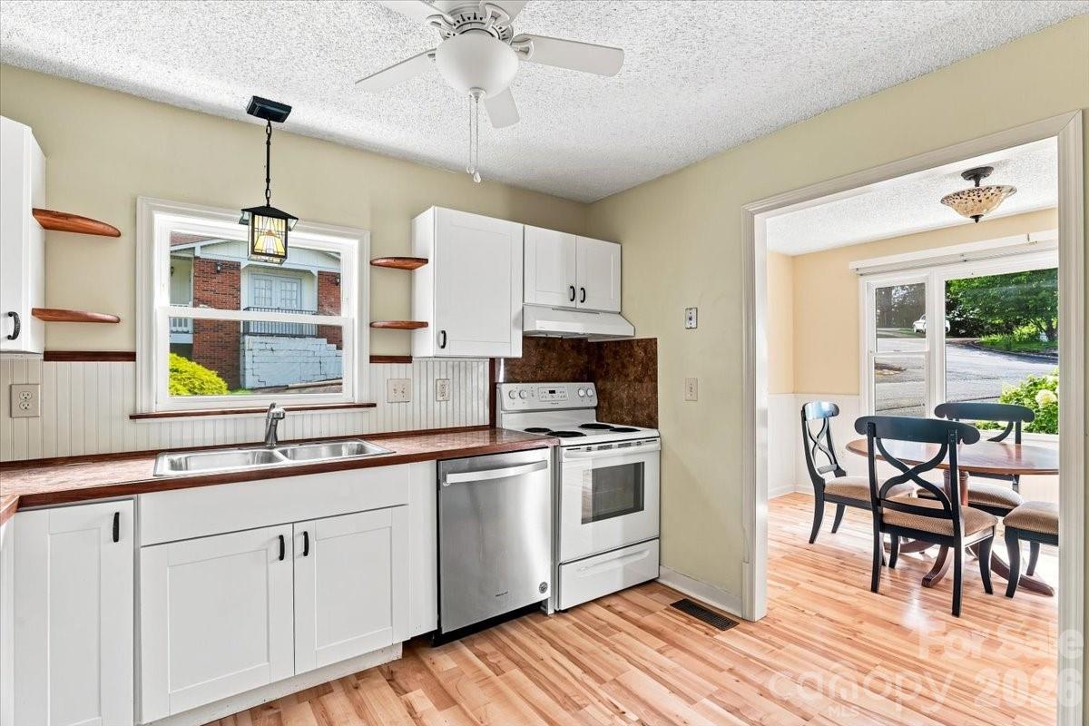 Condominium at 75 Nazarene Way, Waynesville, photo 13 of 40