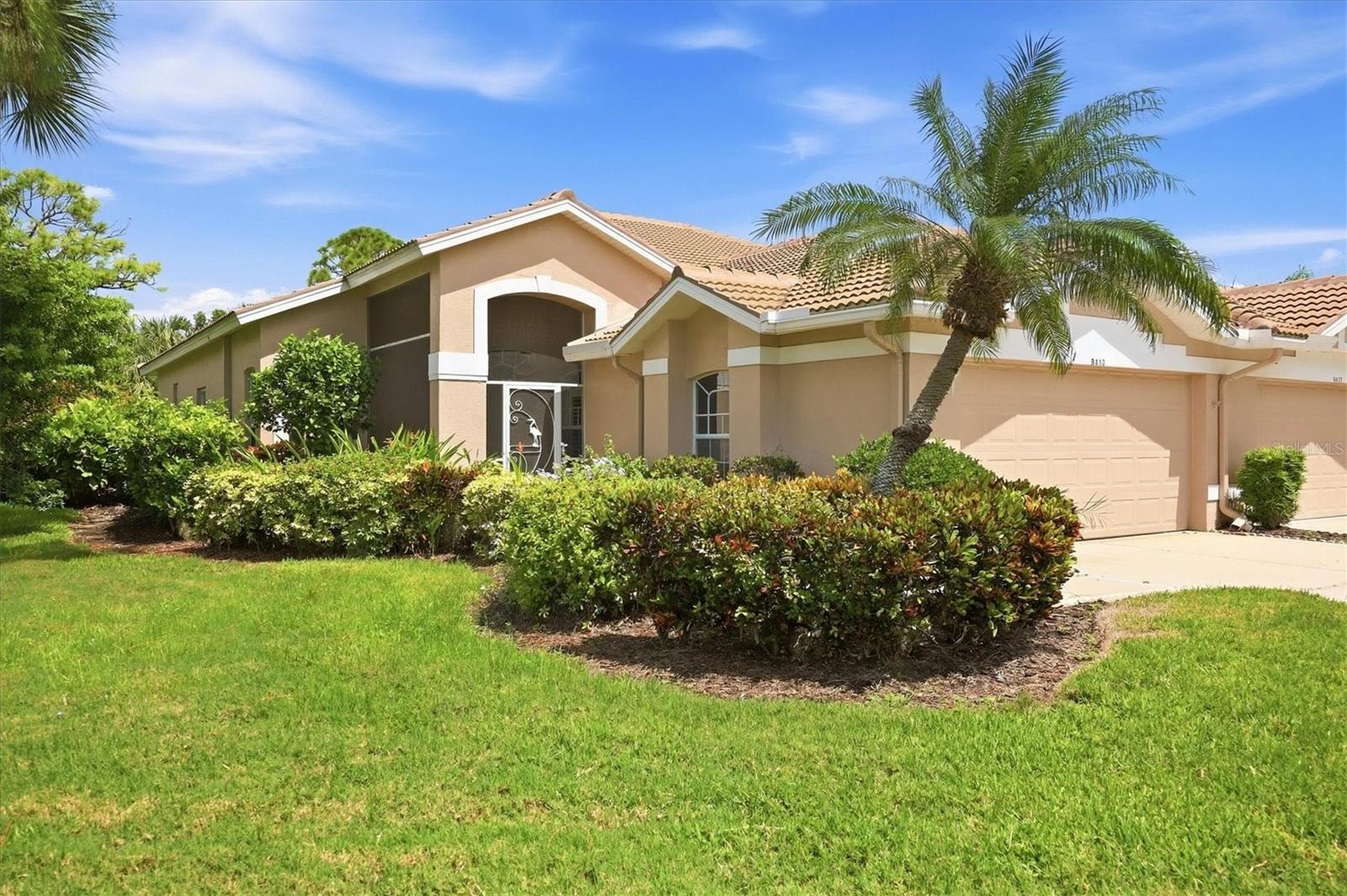 9413 FOREST HILLS CIR