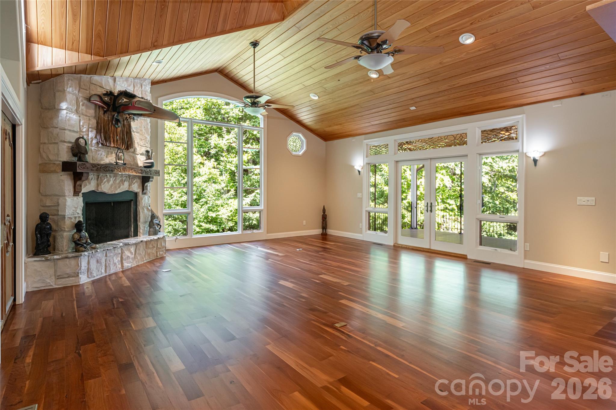Great room - 3999 Laurel Park Highway, Hendersonville