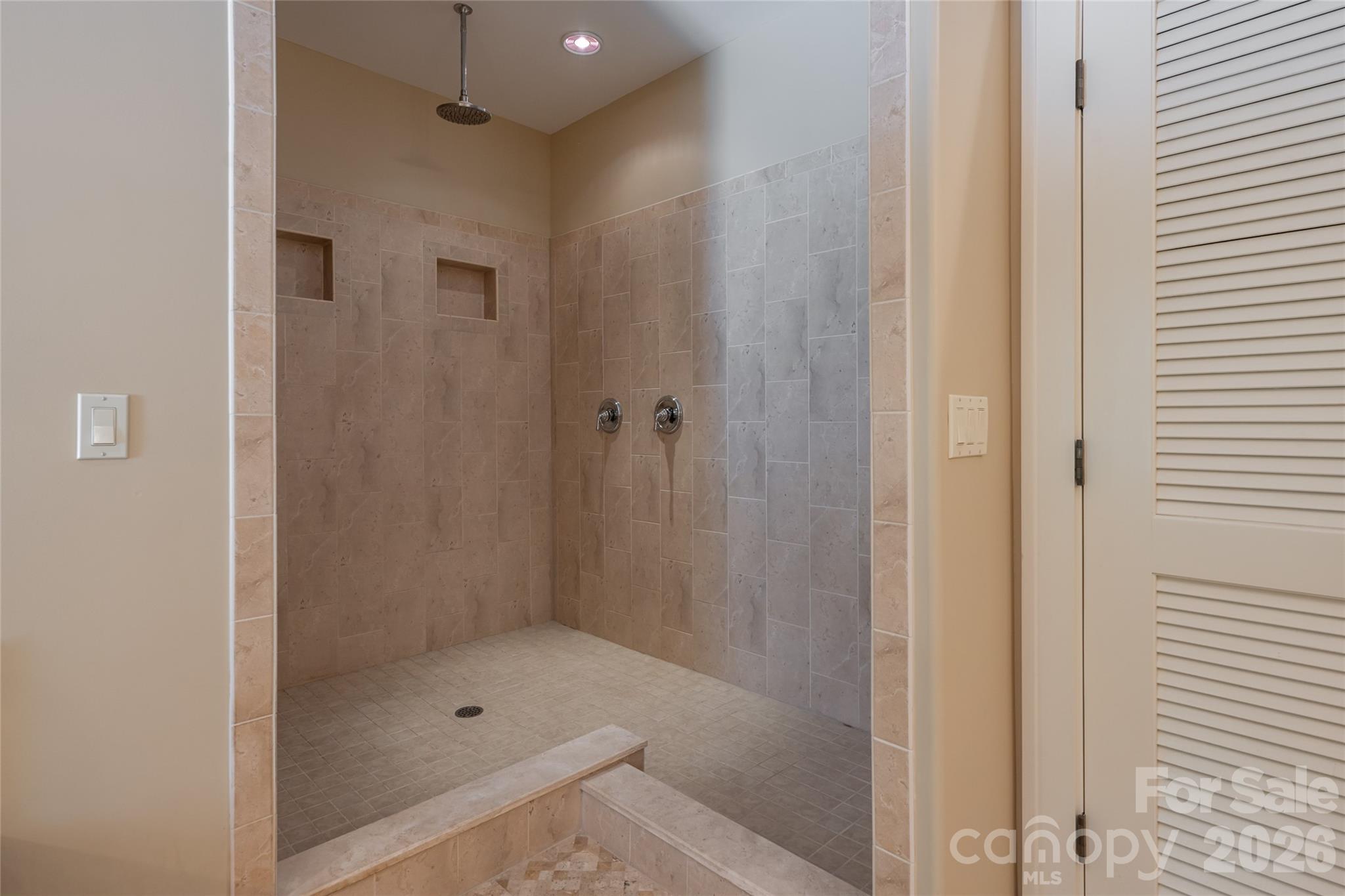 Primary shower - 3999 Laurel Park Highway, Hendersonville