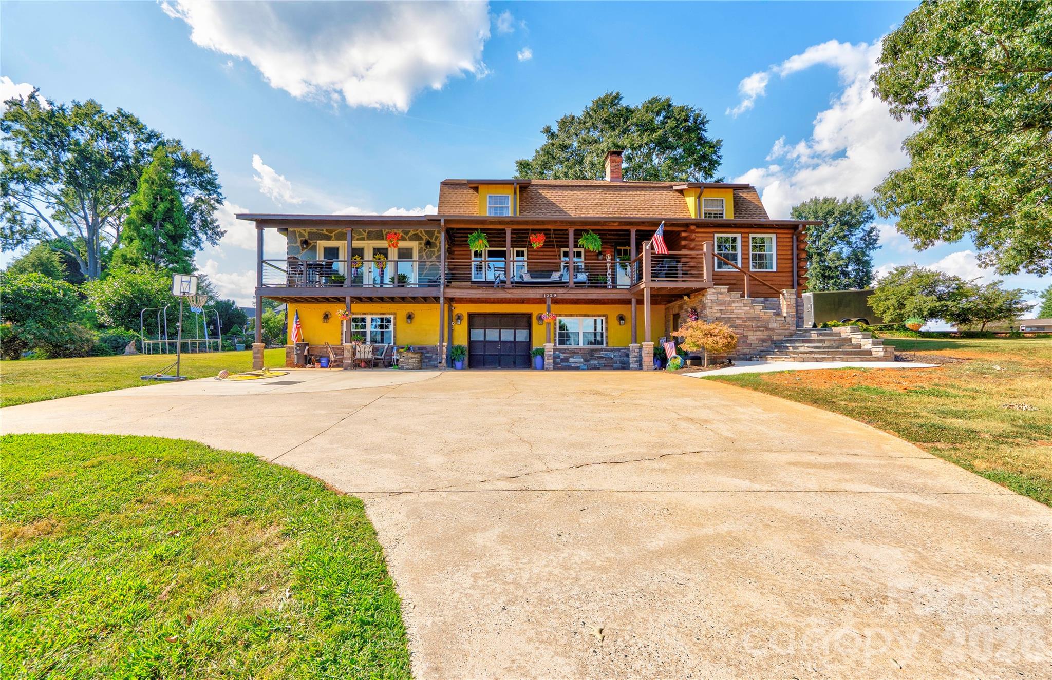 1229 New Crest Lane