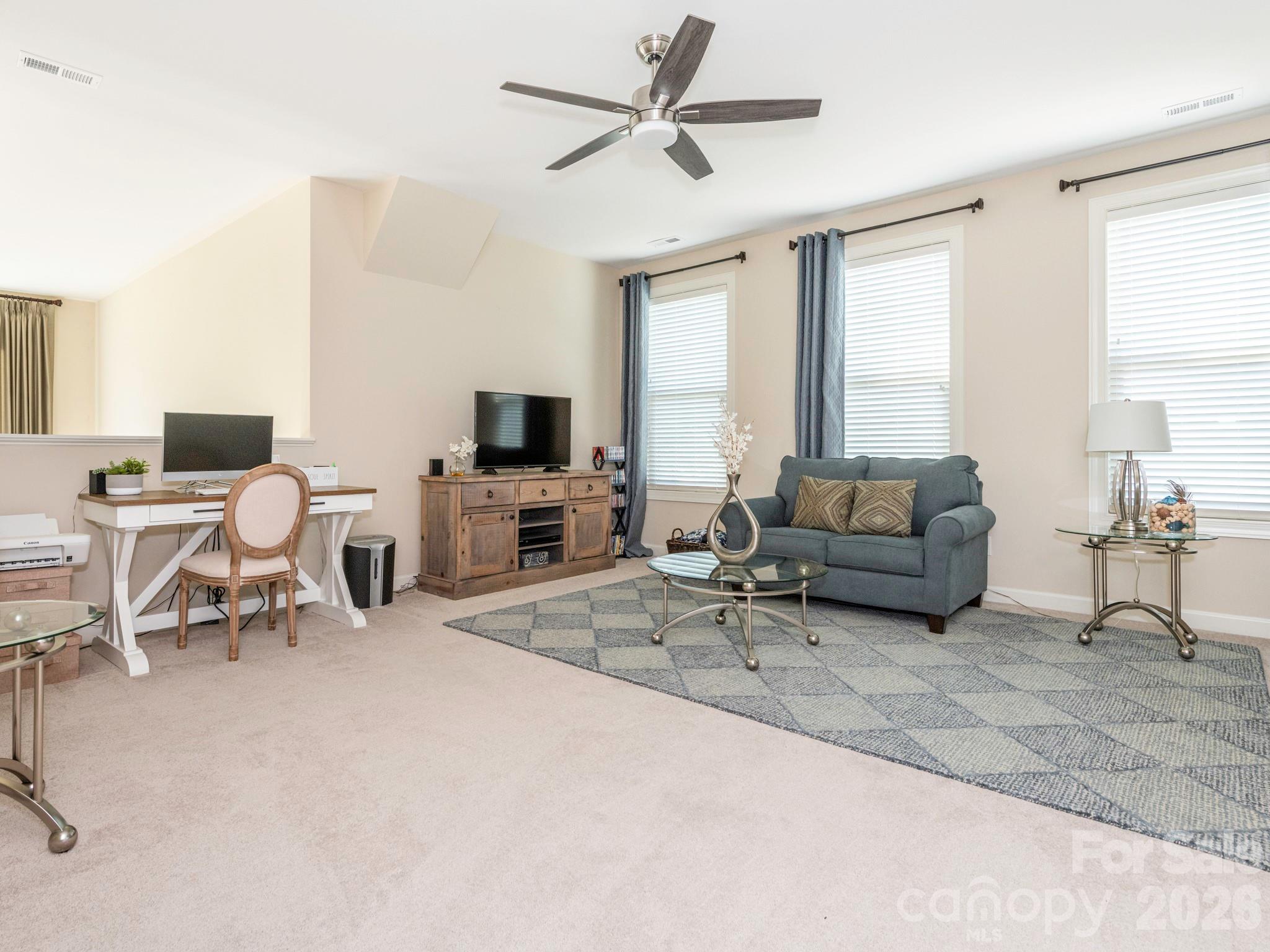loft - 8336 Breton Way, Harrisburg