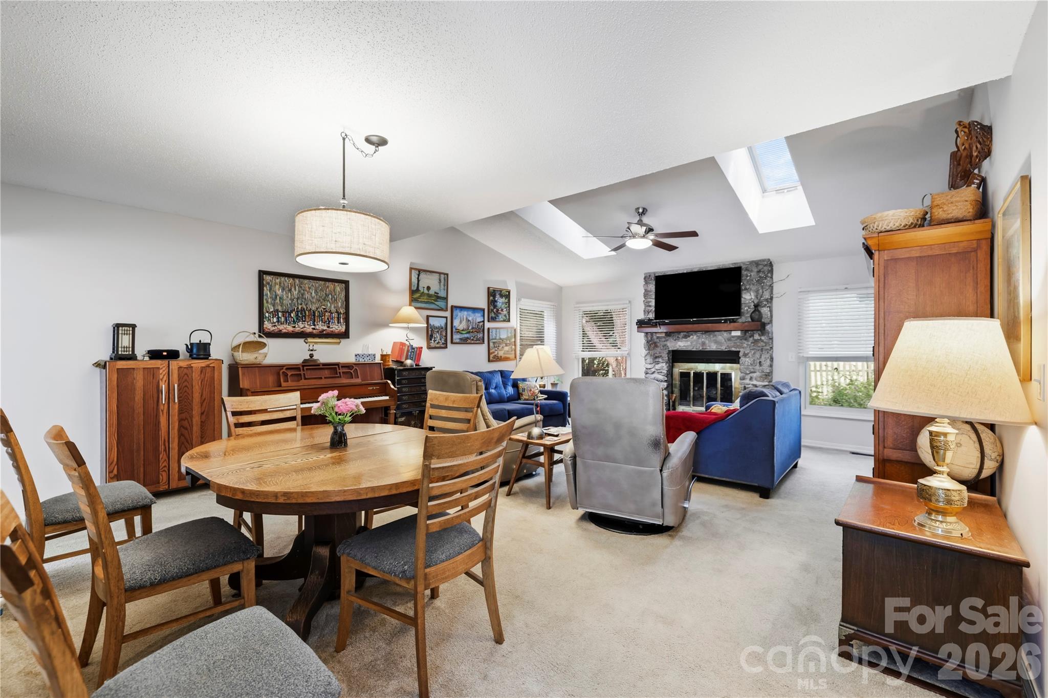 Townhouse at 13 Llama Vista Court, Black Mountain, photo 9 of 26