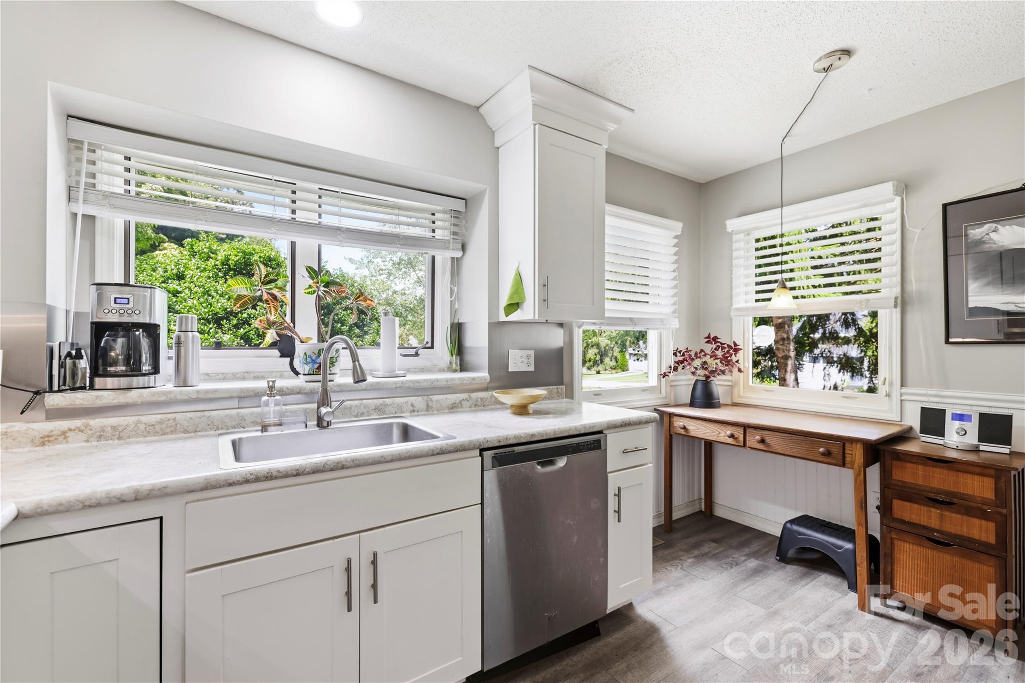 Townhouse at 13 Llama Vista Court, Black Mountain, photo 13 of 26