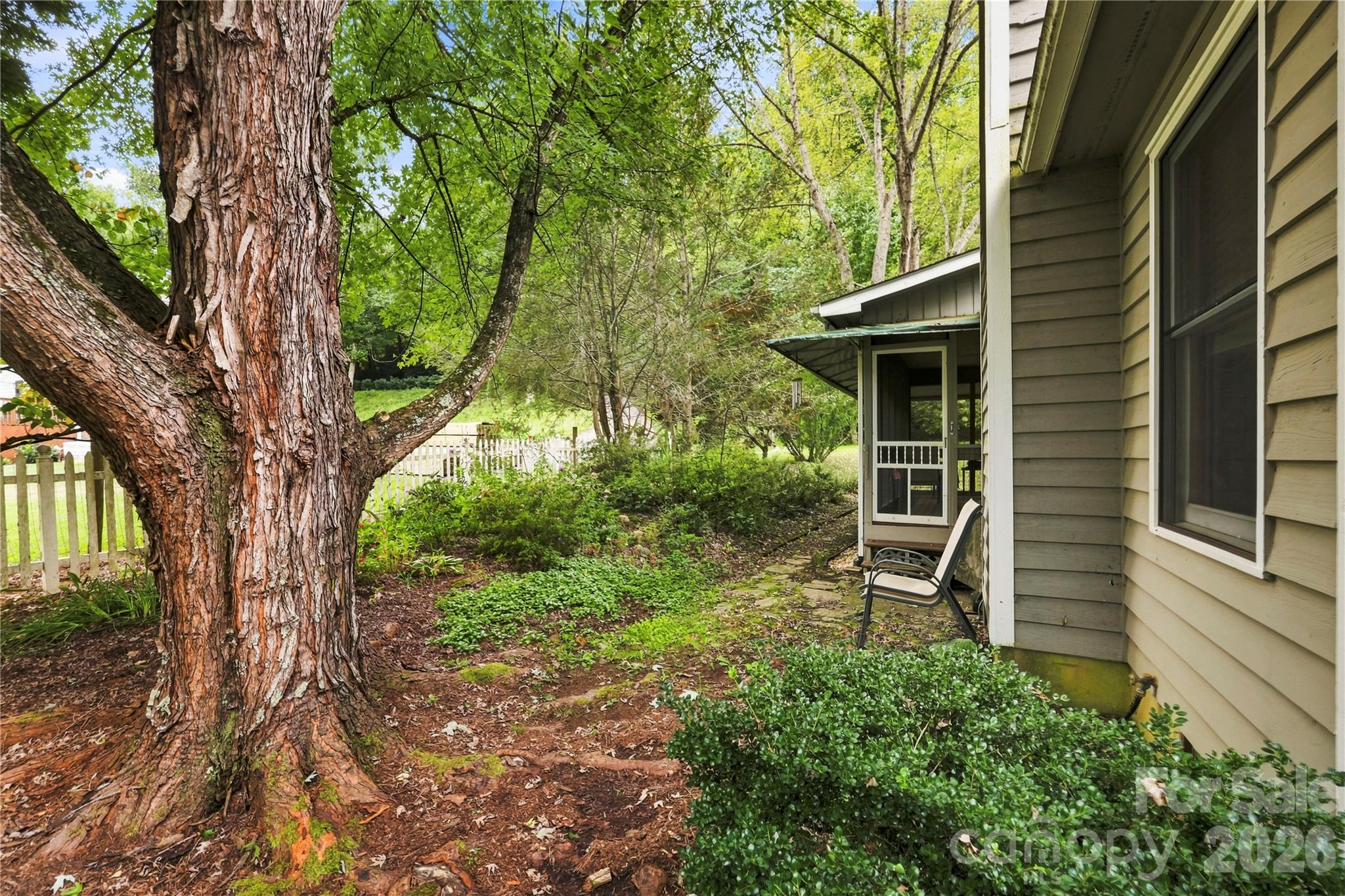 Townhouse at 13 Llama Vista Court, Black Mountain, photo 23 of 26