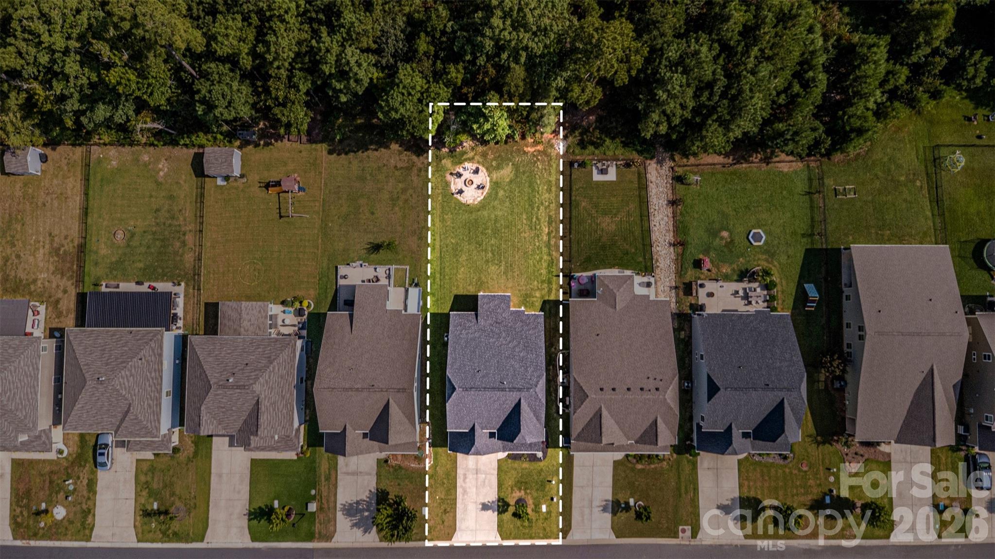 Single Family Residence at 628 Heron View Drive, York, photo 38 of 43