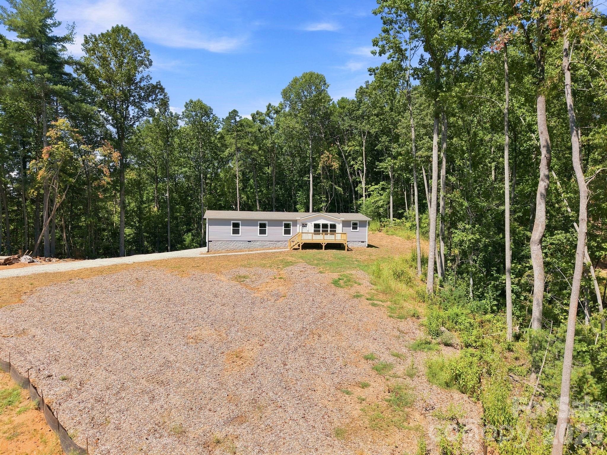 Front View - 93 Foxcroft Lane, Flat Rock
